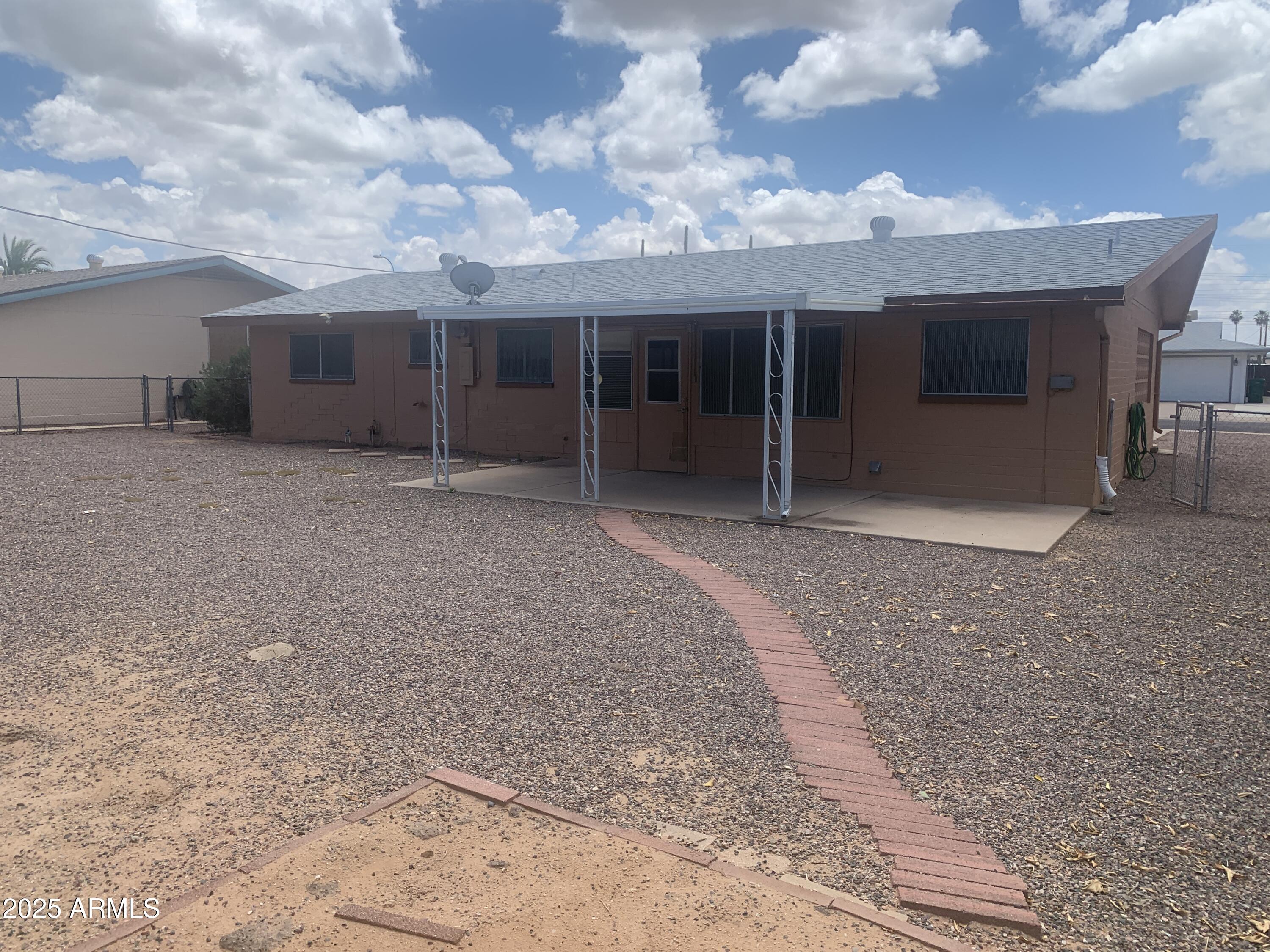 5702 E CASPER Road