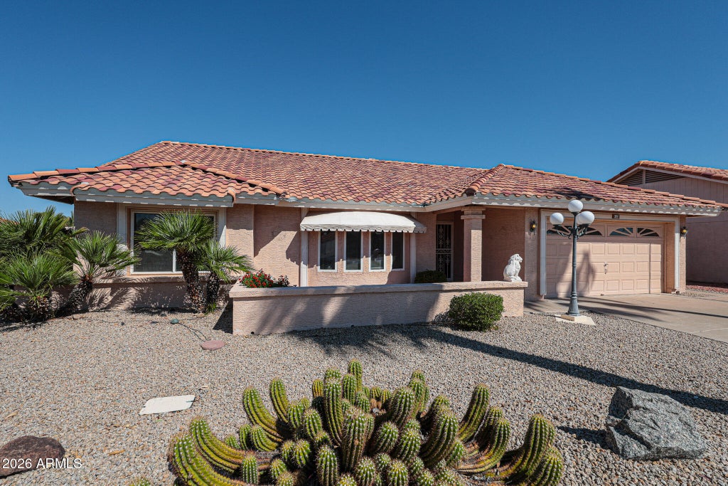 Photo of 9122 W Hearn Road, Peoria, AZ 85381 (MLS # 7090178)