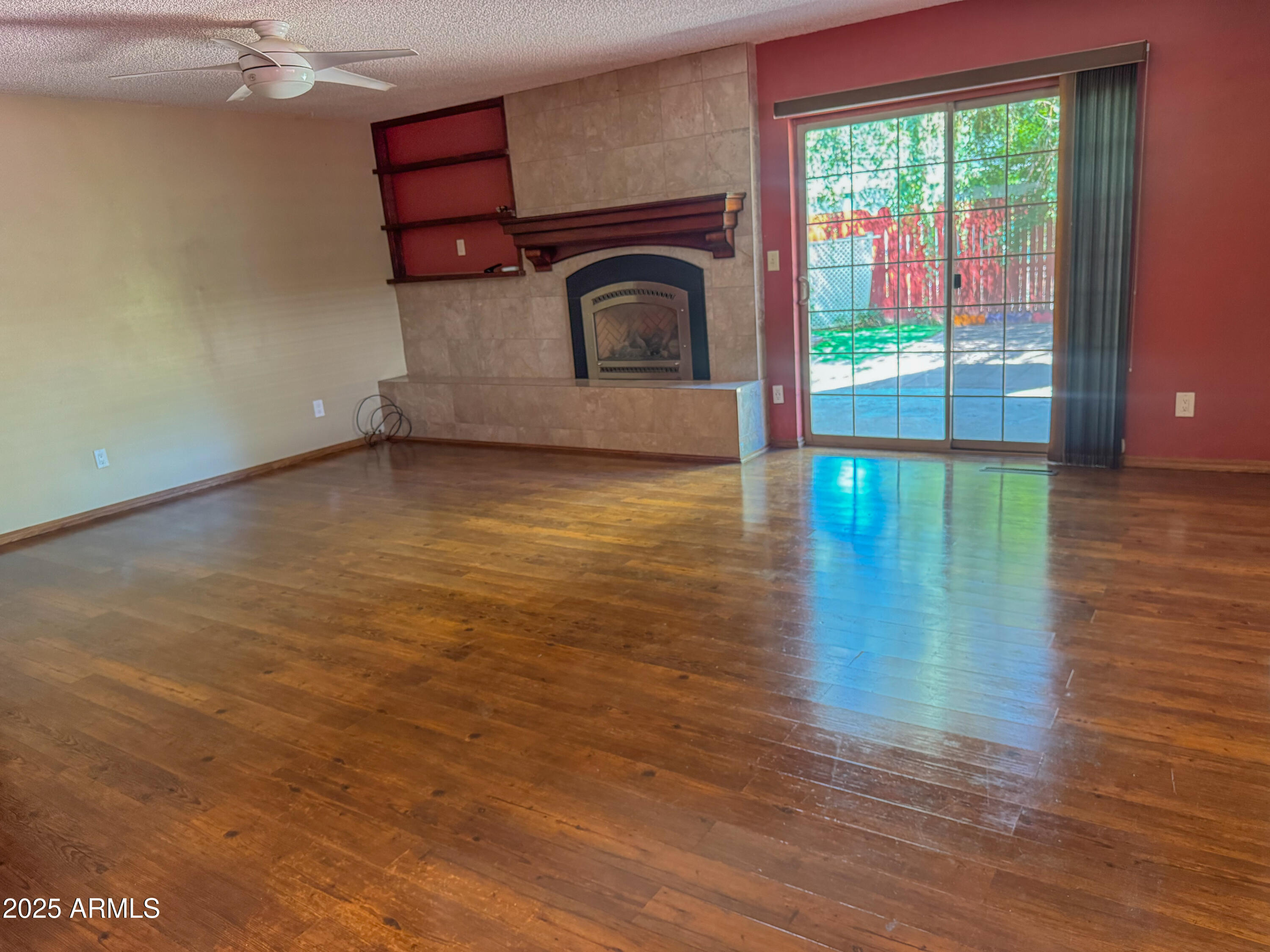 1707 N FORT VALLEY Road