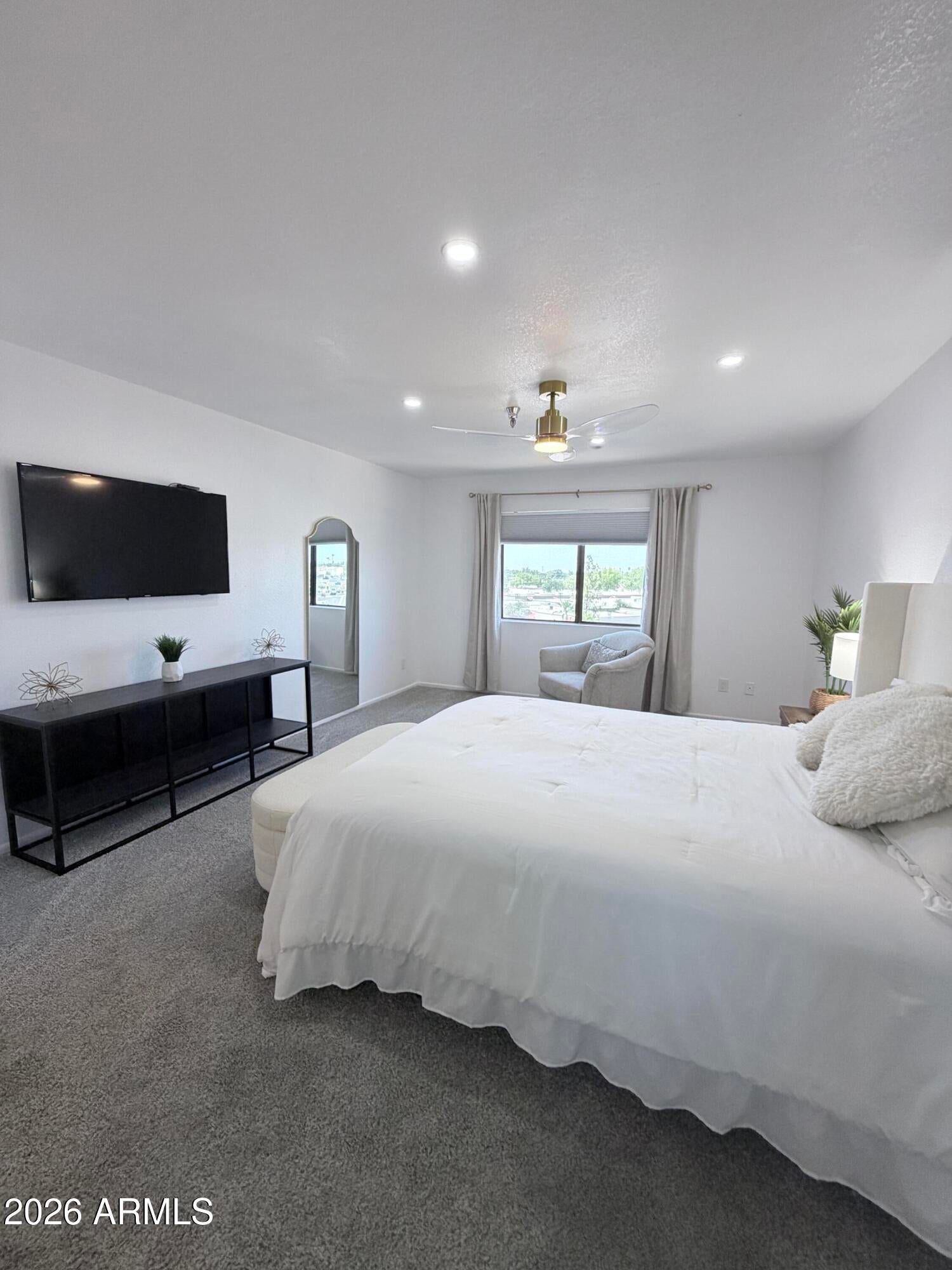 425 S PARKCREST Drive 334