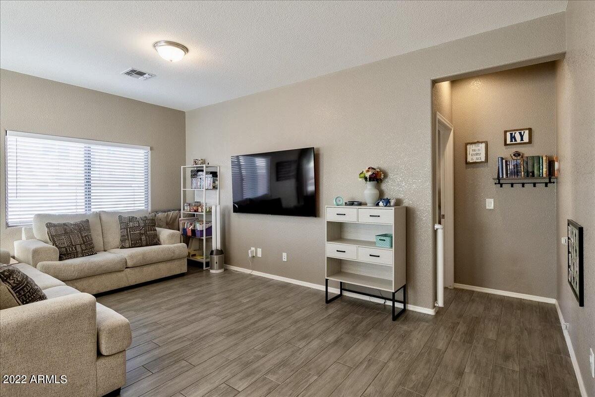 THE RETREAT PHASE 2 - Residential