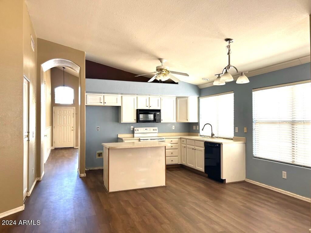 1801 E TOLEDO Street