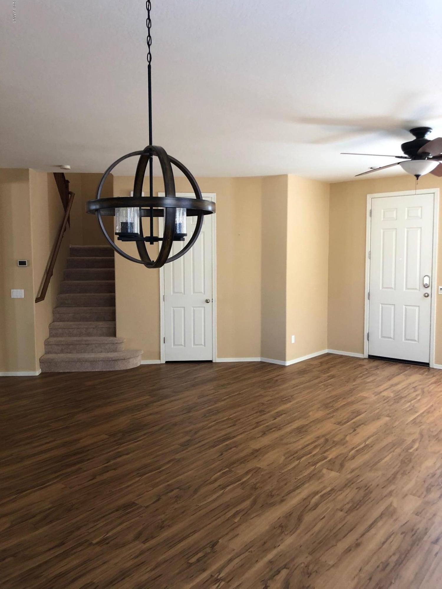 25879 N SANDSTONE Way