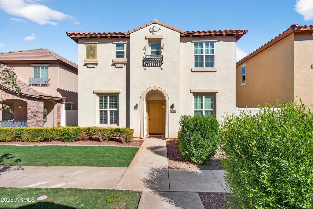 Photo of 886 S Huish Drive, Gilbert, AZ 85296 (MLS # 7022640)