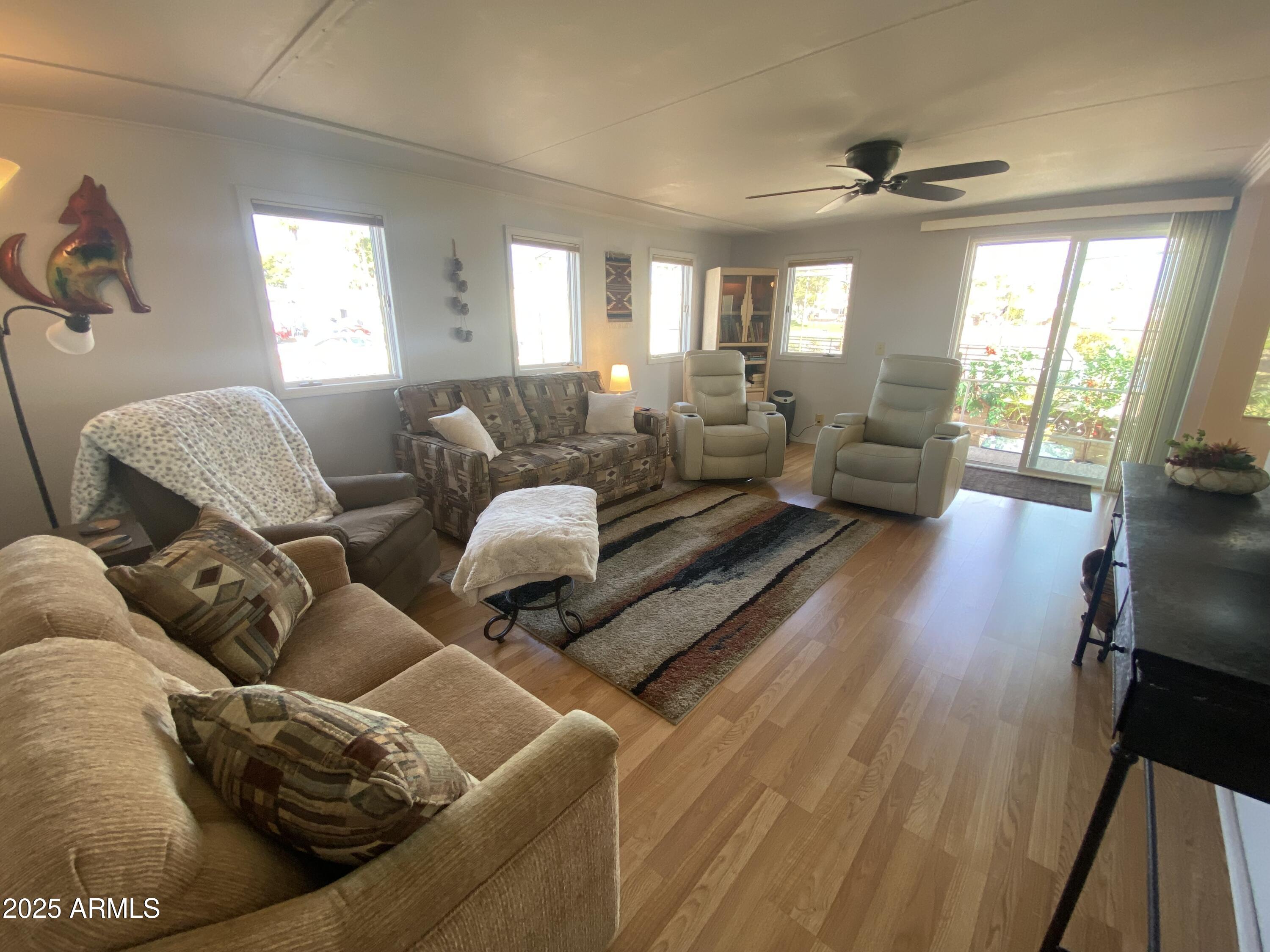 2302 S SEMINOLE Drive