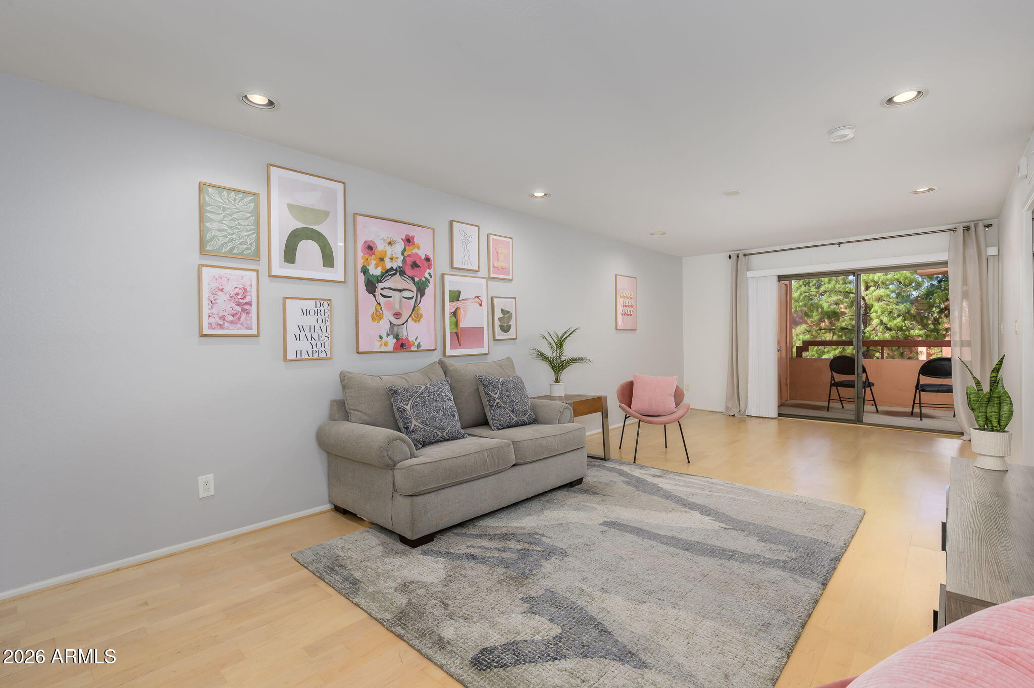 12222 N PARADISE VILLAGE Parkway S 423