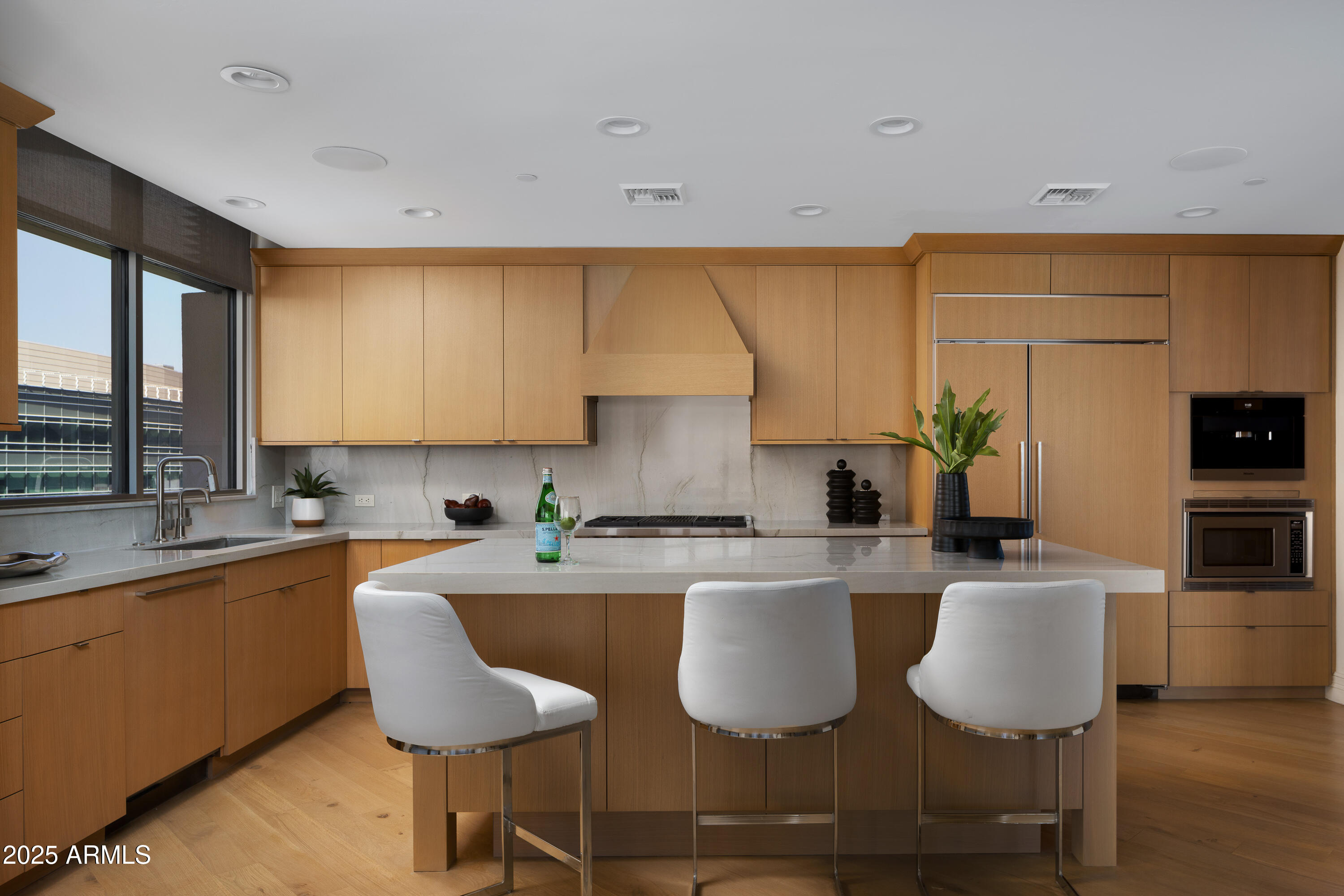 2402 E Esplanade Lane 902