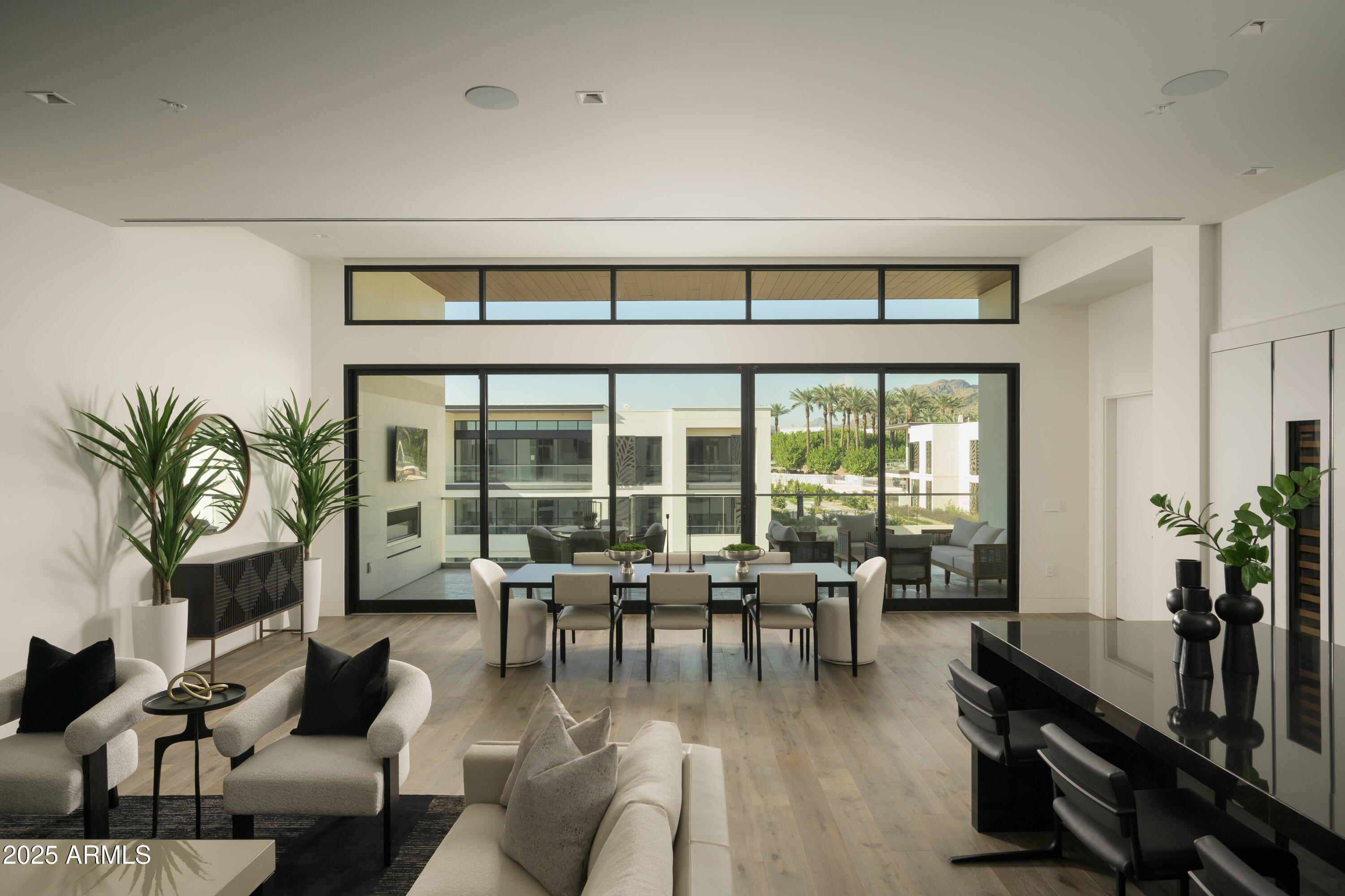 6587 N PALMERAIE Boulevard 3020