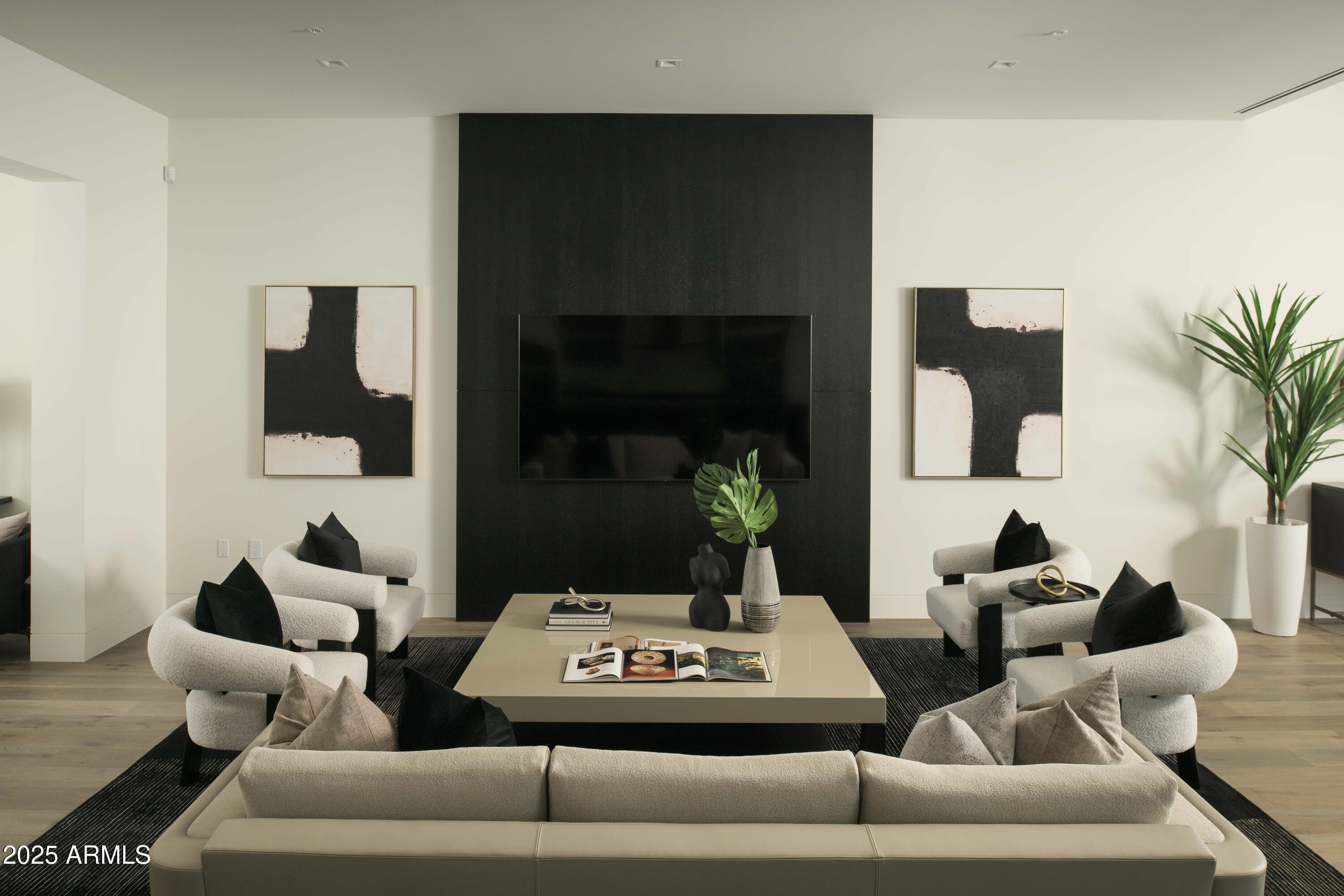 6587 N PALMERAIE Boulevard 3020