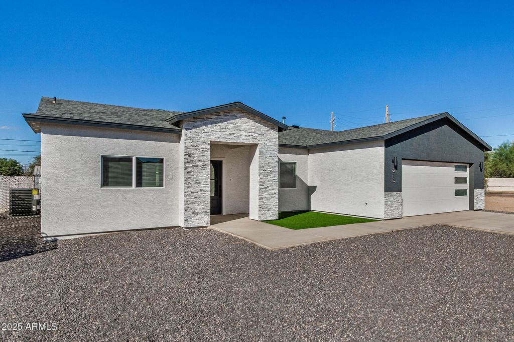 Photo of 610 W Douglas Avenue, Coolidge, AZ 85128 (MLS # 6934385)