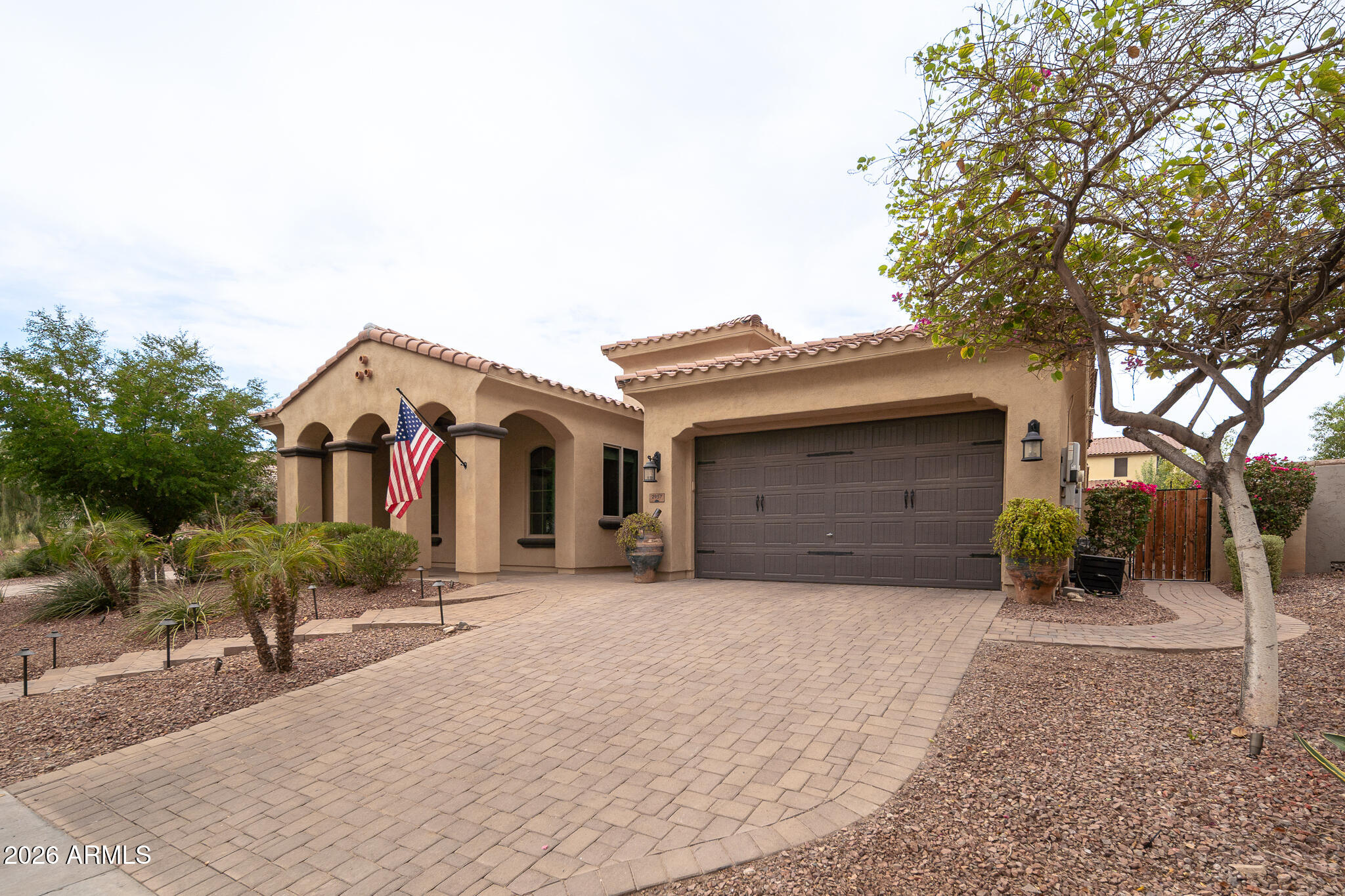 2957 N RILEY Court