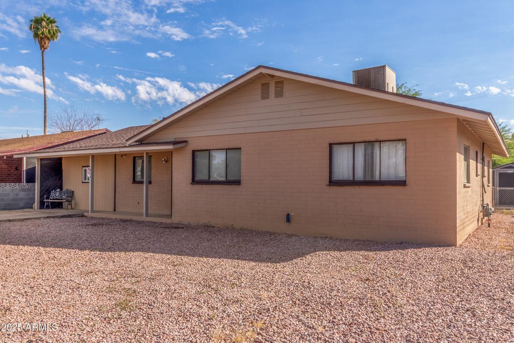 Photo of 413 E 3rd Street, Eloy, AZ 85131 (MLS # 6921187)