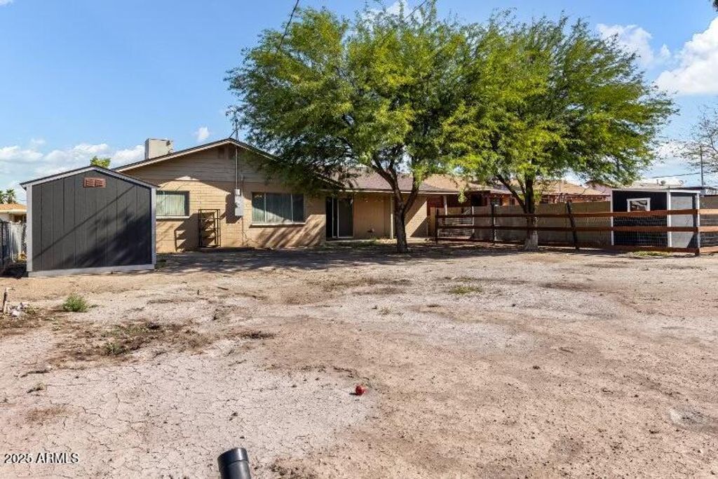 Photo of 413 E 3rd Street, Eloy, AZ 85131 (MLS # 6921187)