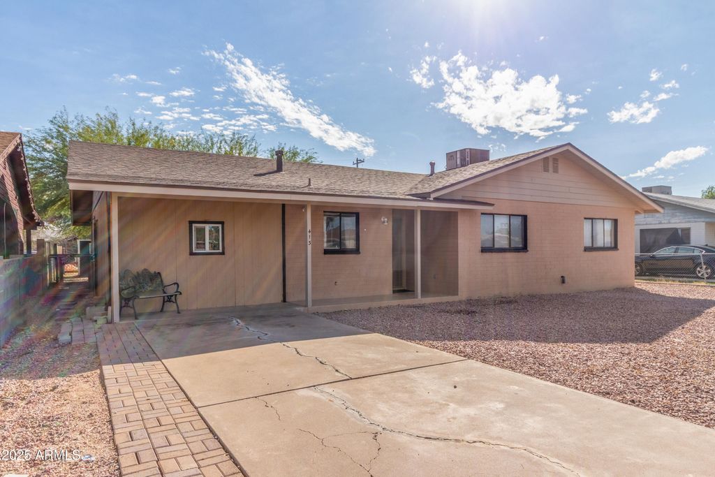 Photo of 413 E 3rd Street, Eloy, AZ 85131 (MLS # 6921187)