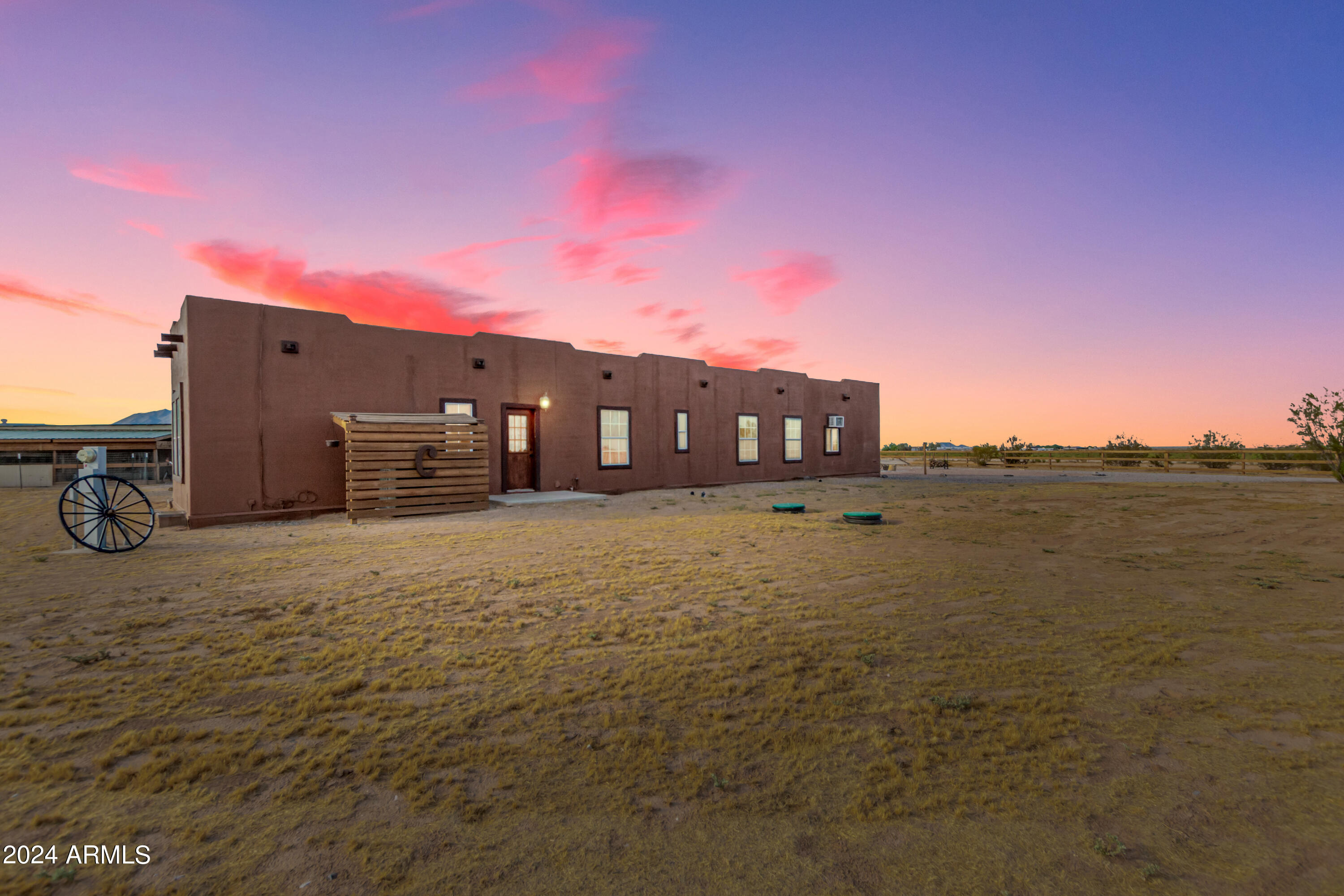 17728 N DEER Trail