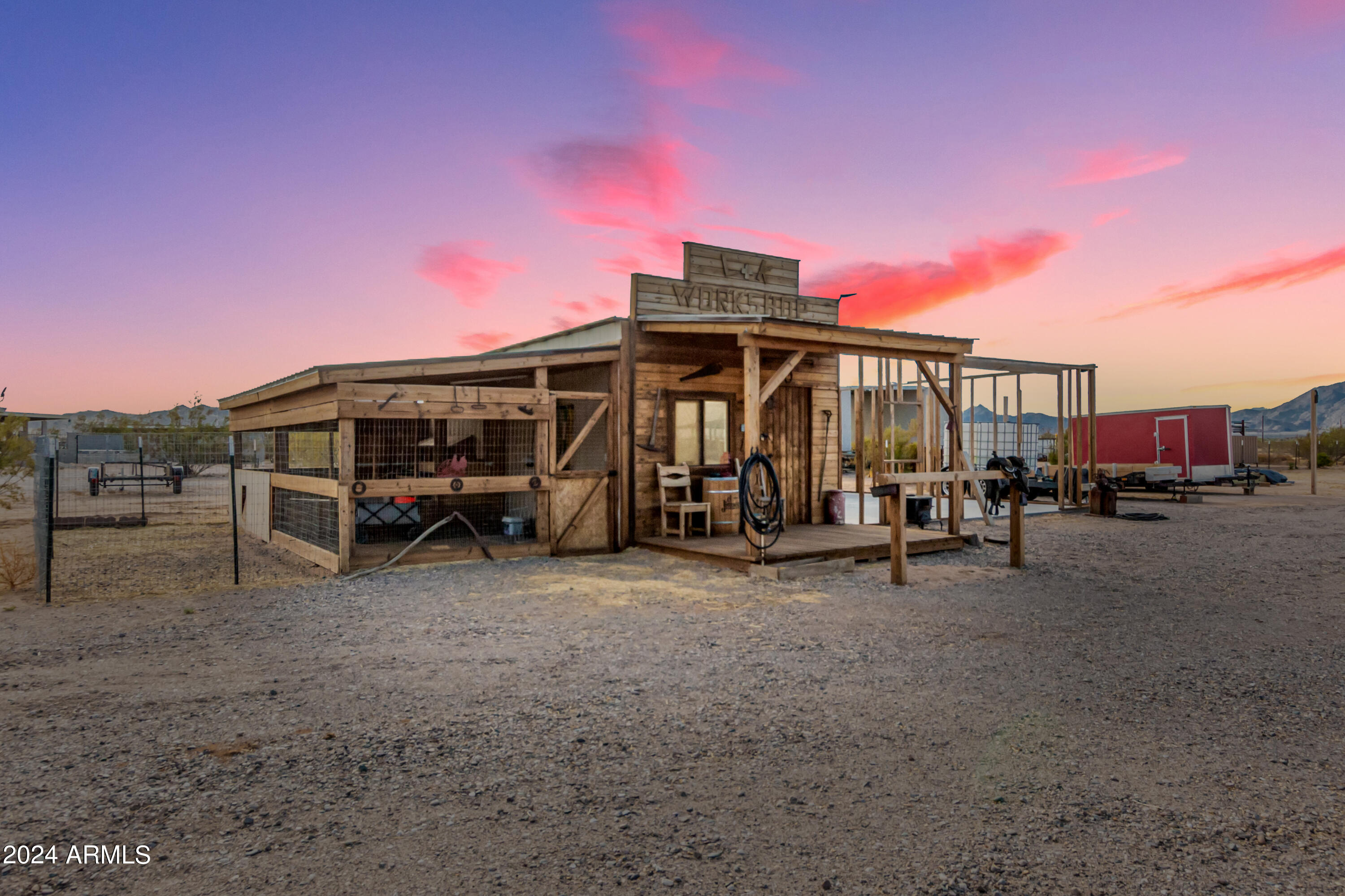 17728 N DEER Trail