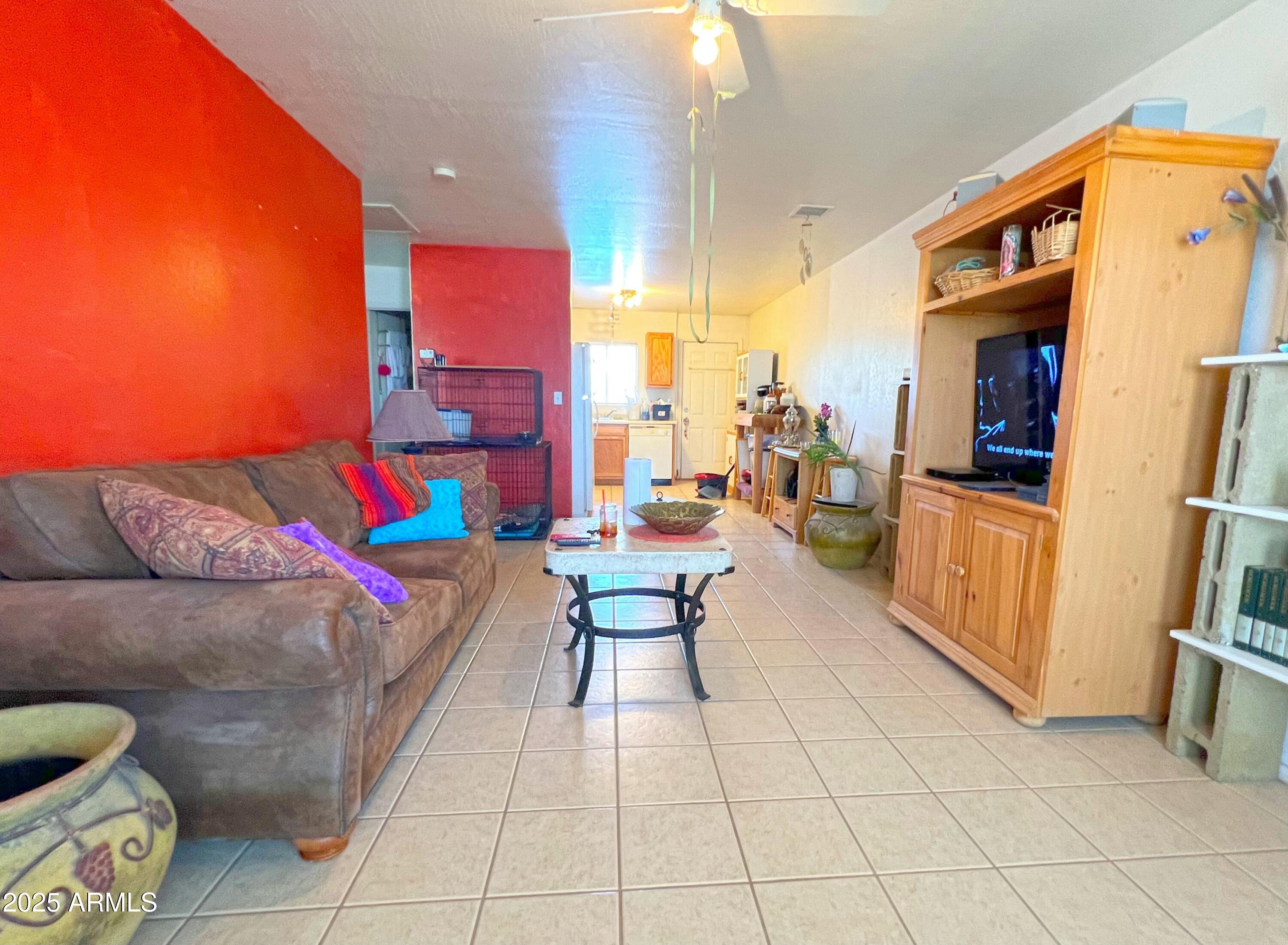 8306 W PINEVETA Drive