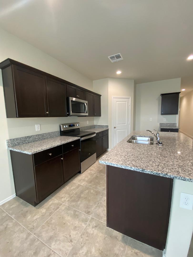 24402 W Pueblo Avenue