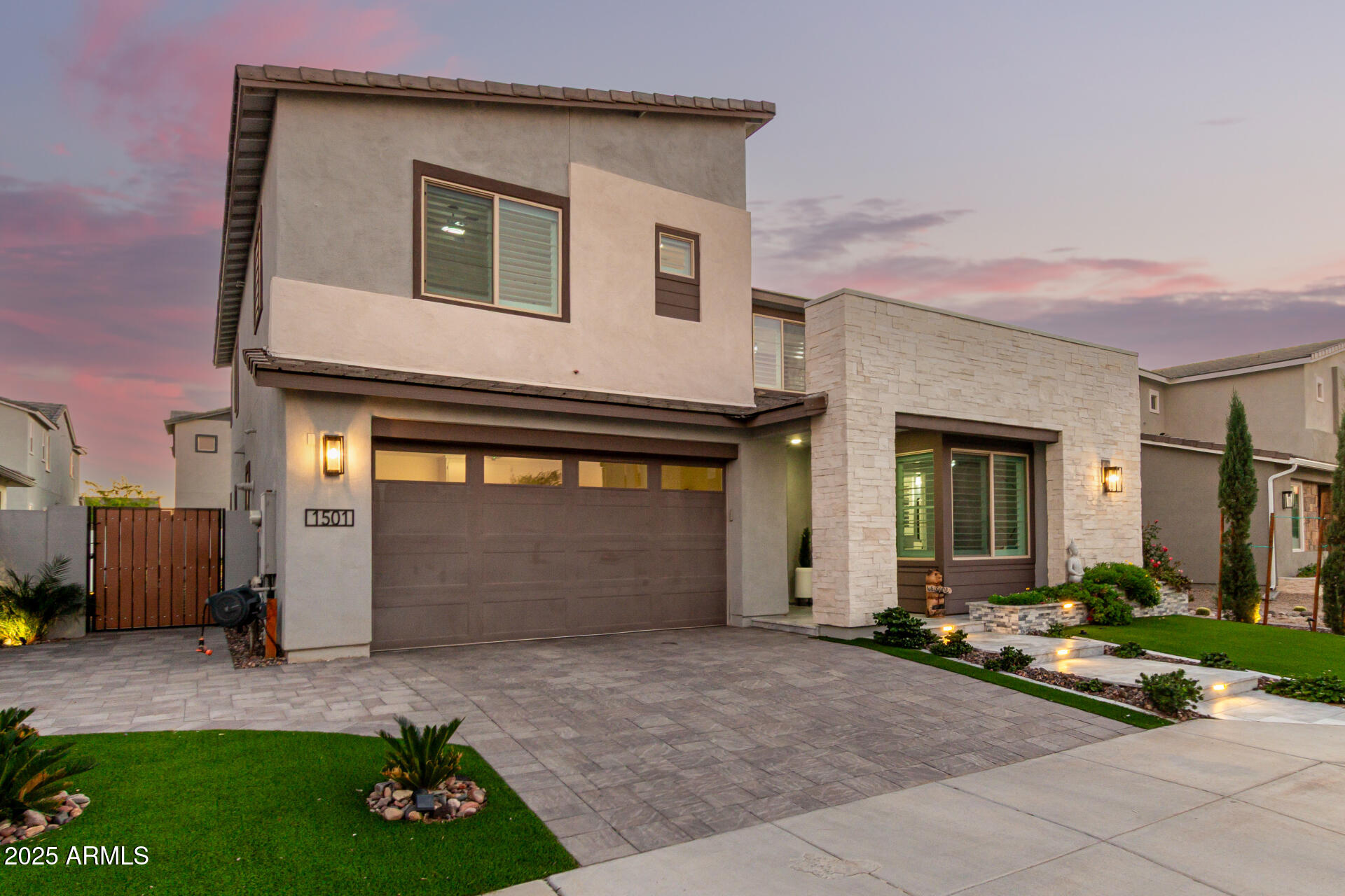 1501 E RAKESTRAW Lane