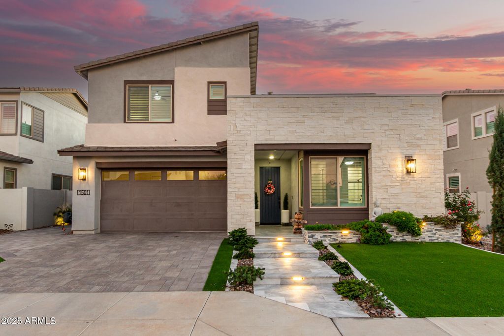 Photo of 1501 E Rakestraw Lane, Gilbert, AZ 85298 (MLS # 6958168)