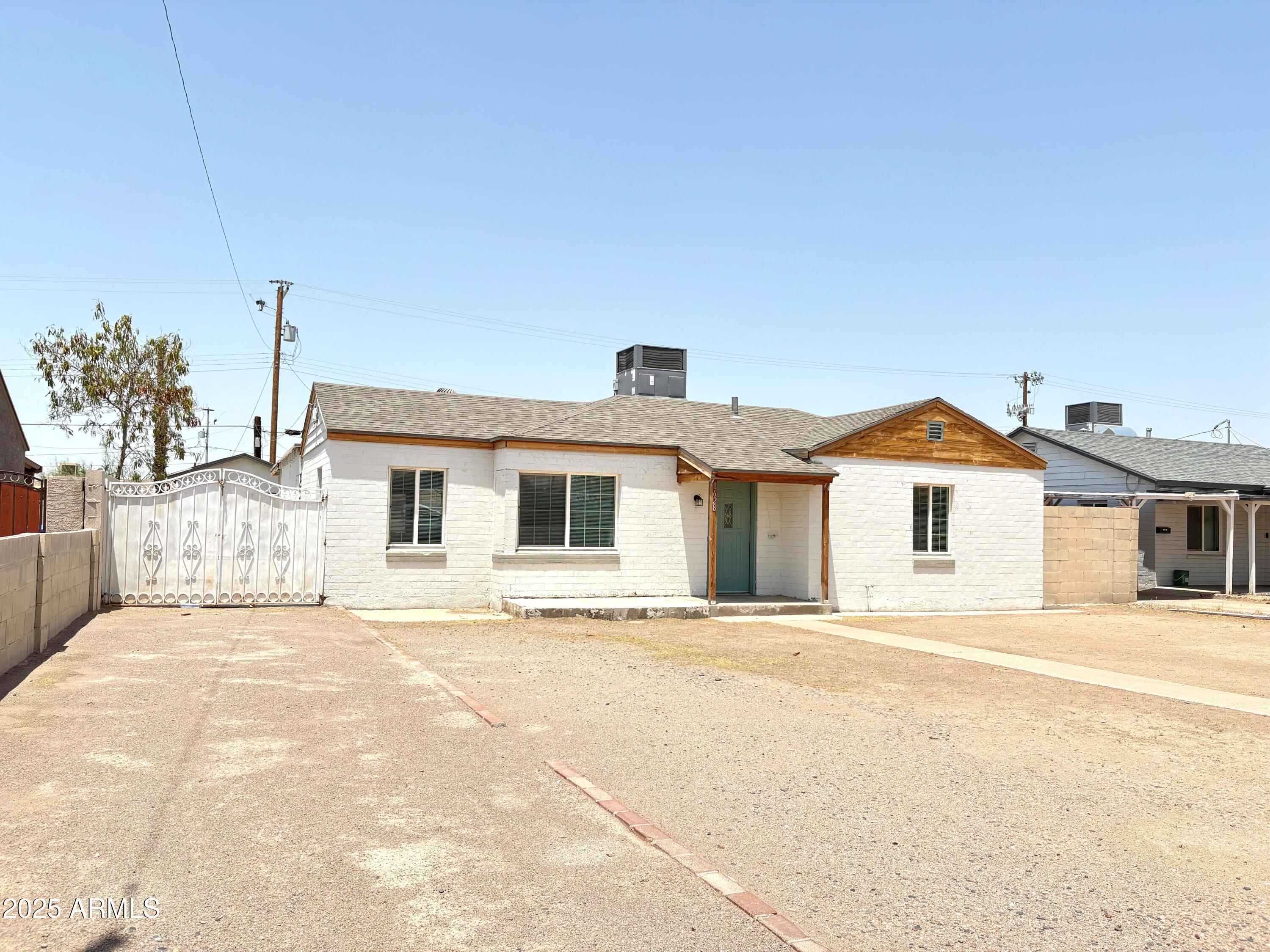 1628 E GRANADA Road