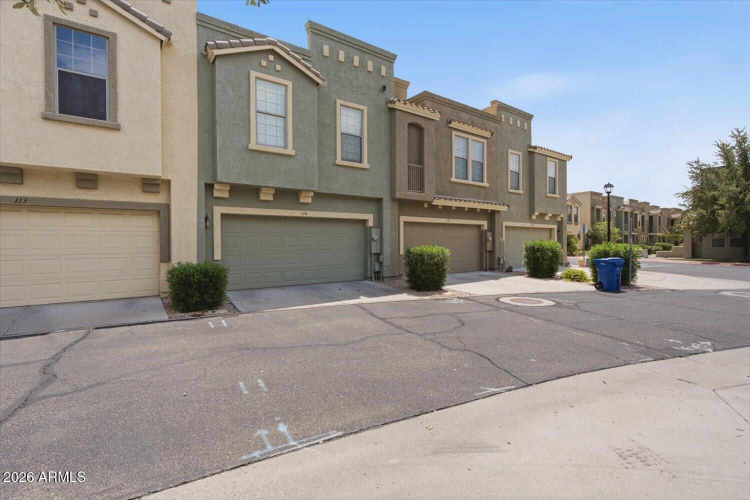 6710 E UNIVERSITY Drive 114