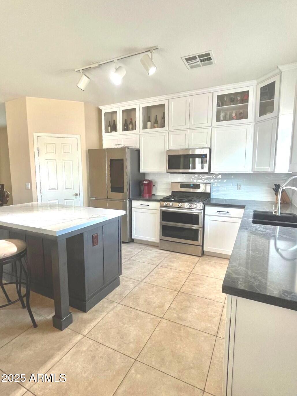 1516 E Azalea Drive