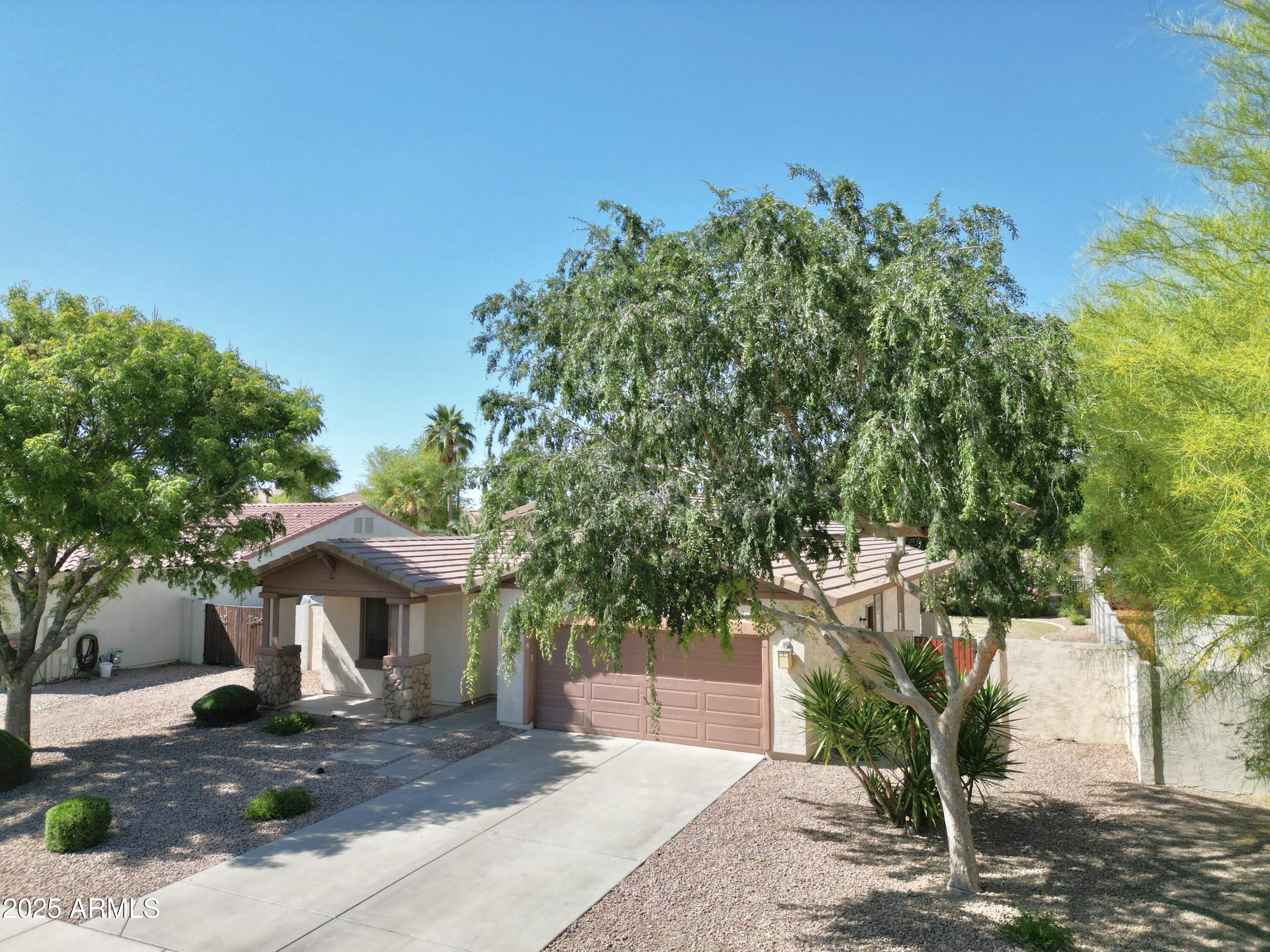 1516 E Azalea Drive