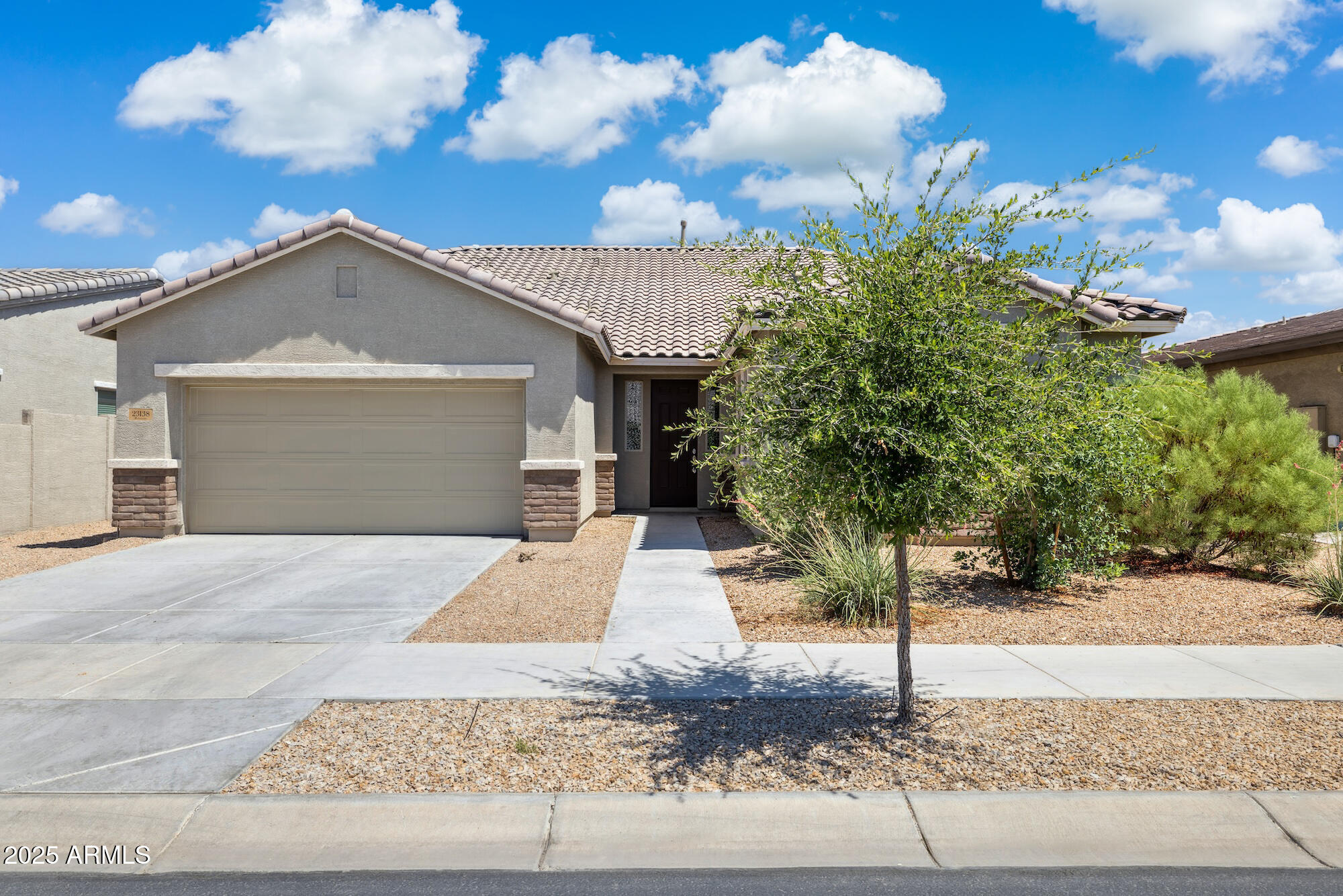 23138 E CAMINA PLATA --