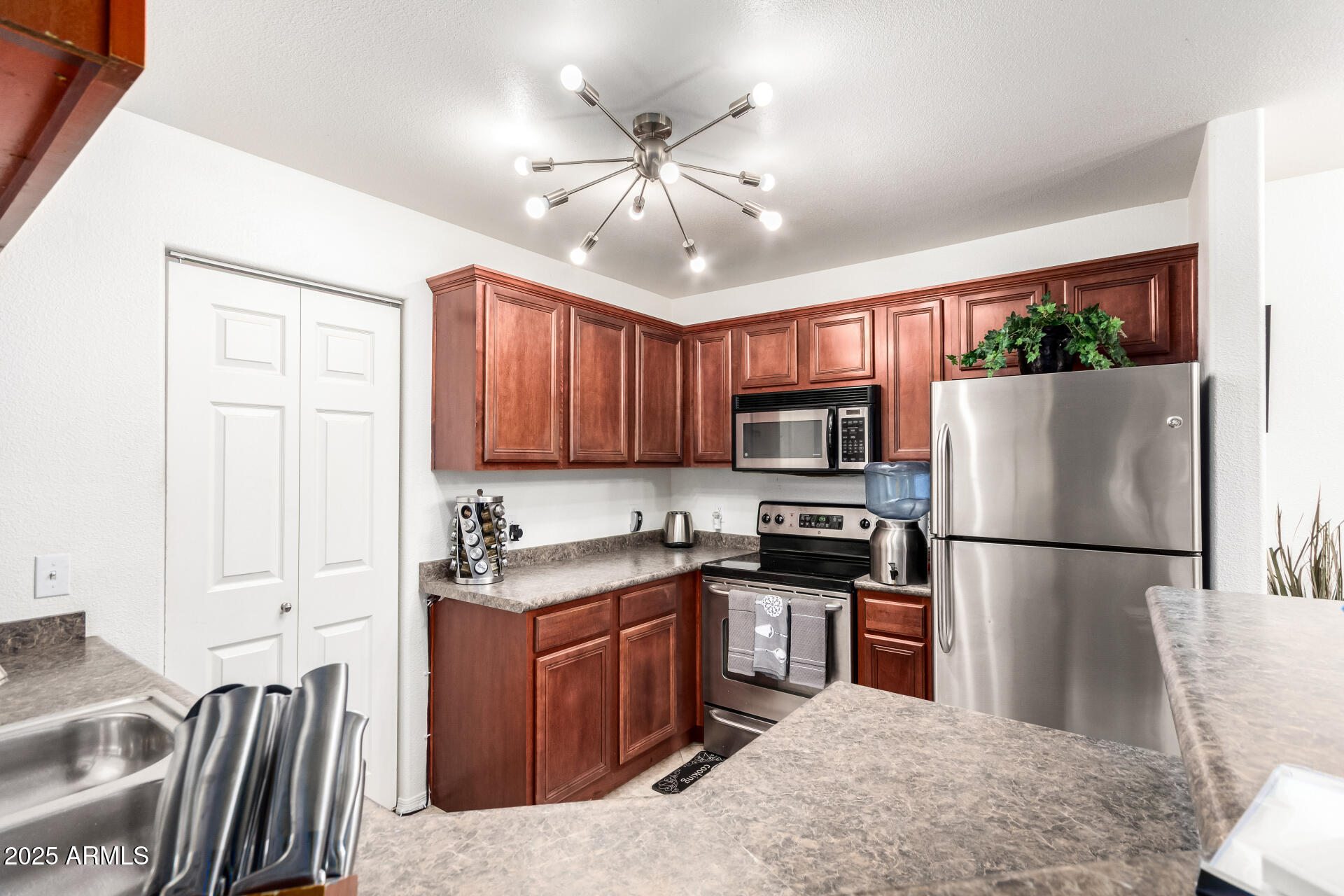 17017 N 12TH Street 1123