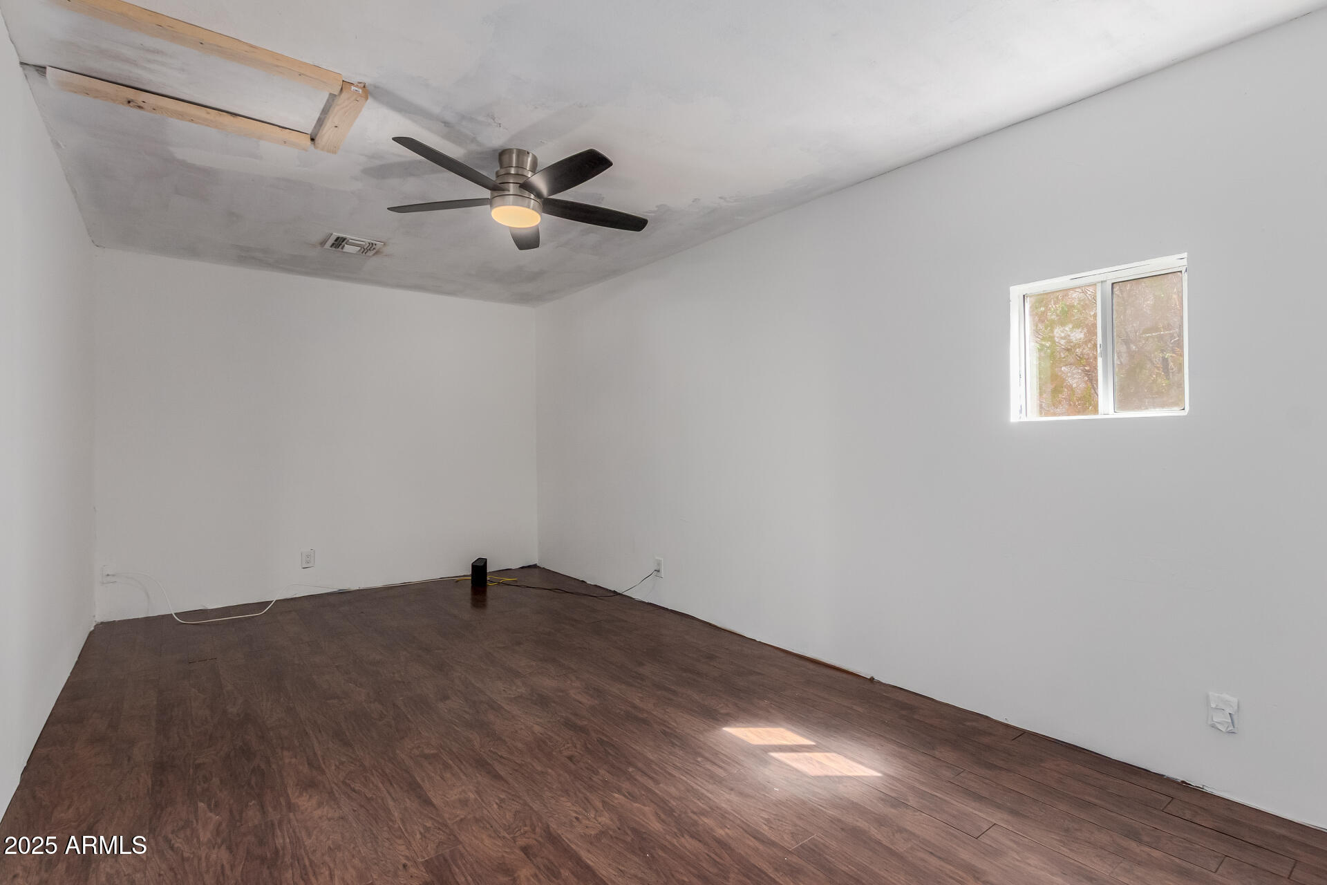 4944 W SIERRA VISTA Drive