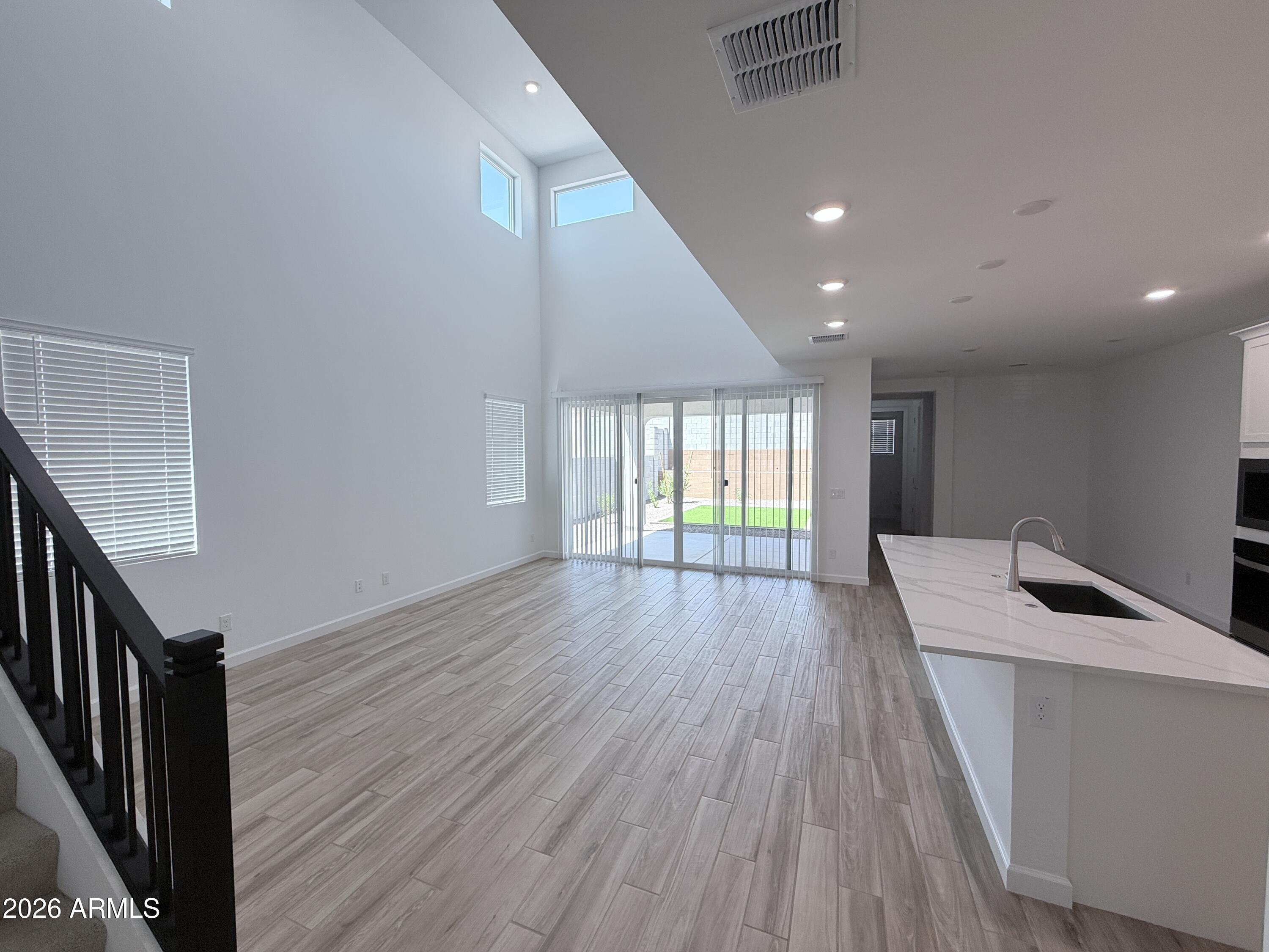 7004 W Buckhorn Trail