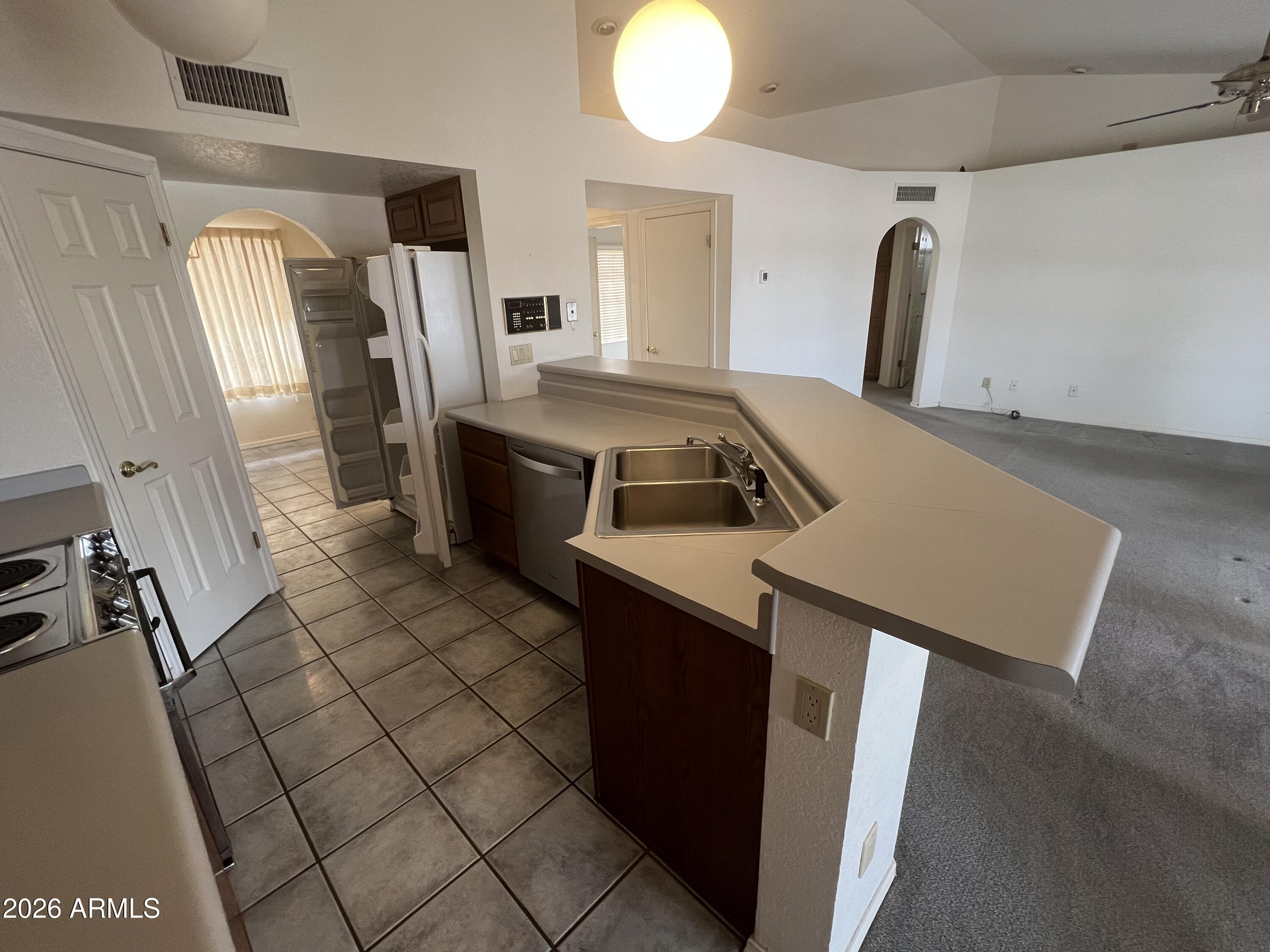 14719 S COUNTRY CLUB Way