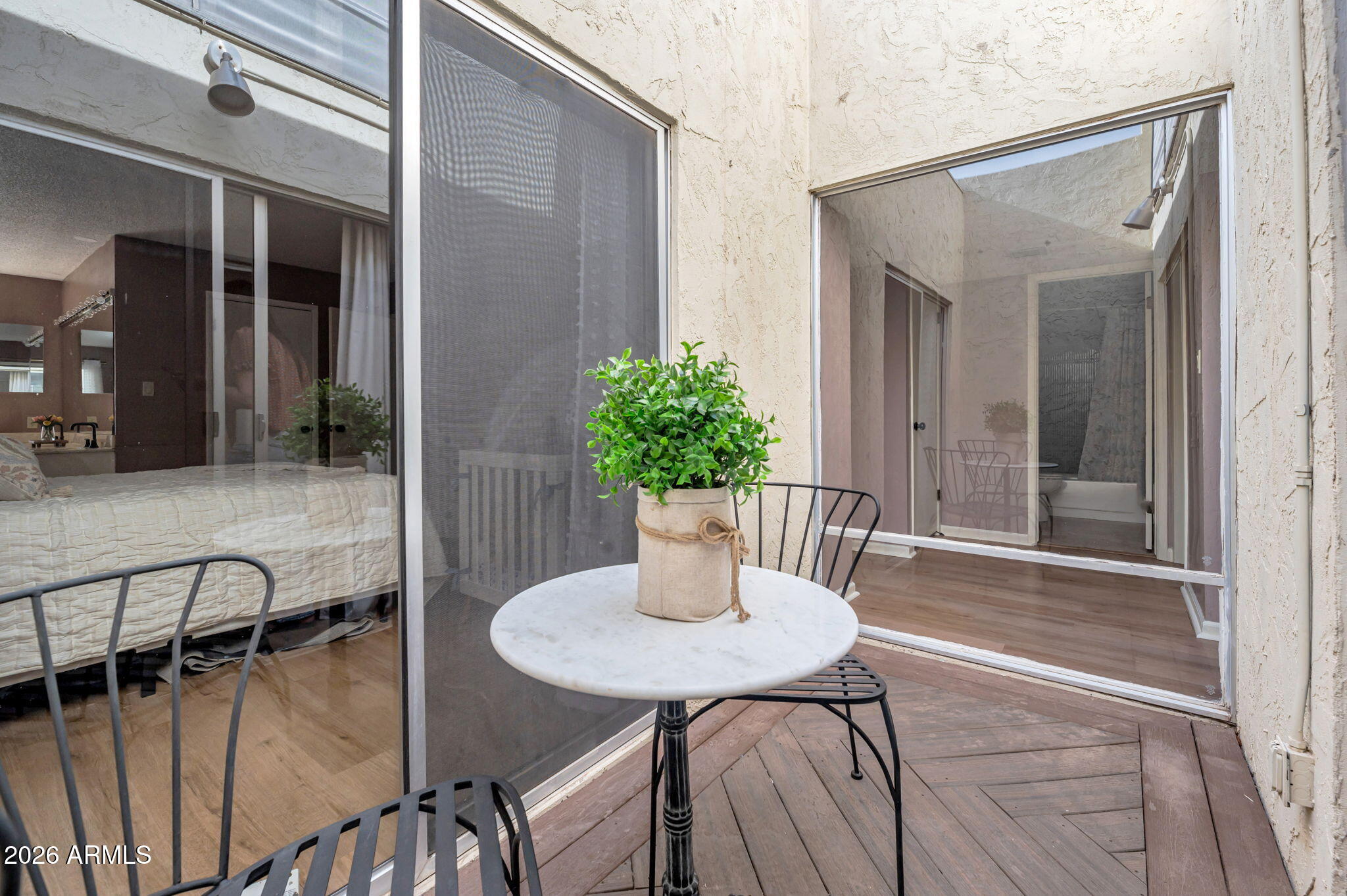 7166 N VIA LUCIA MARIA --