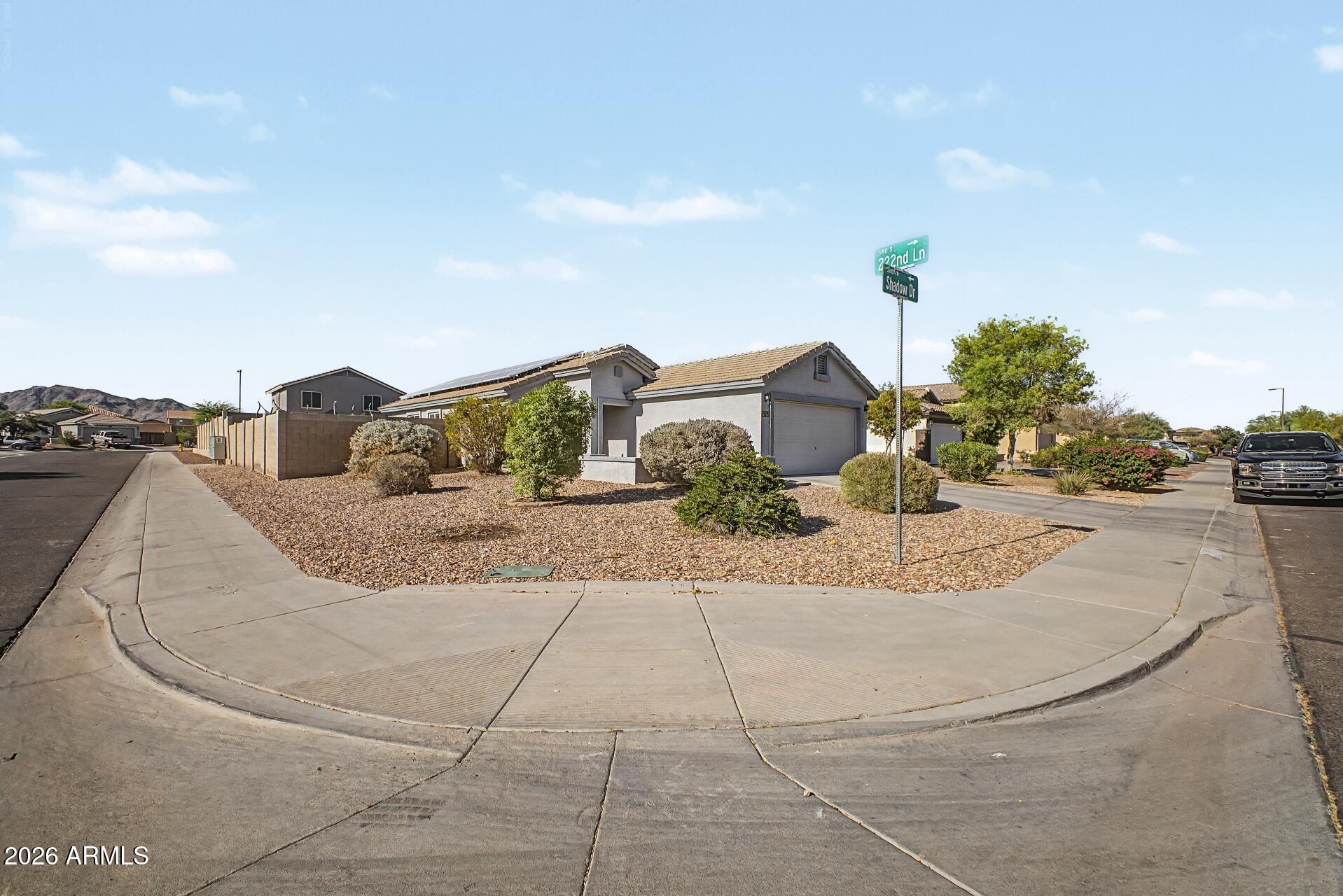 22272 W SHADOW Drive