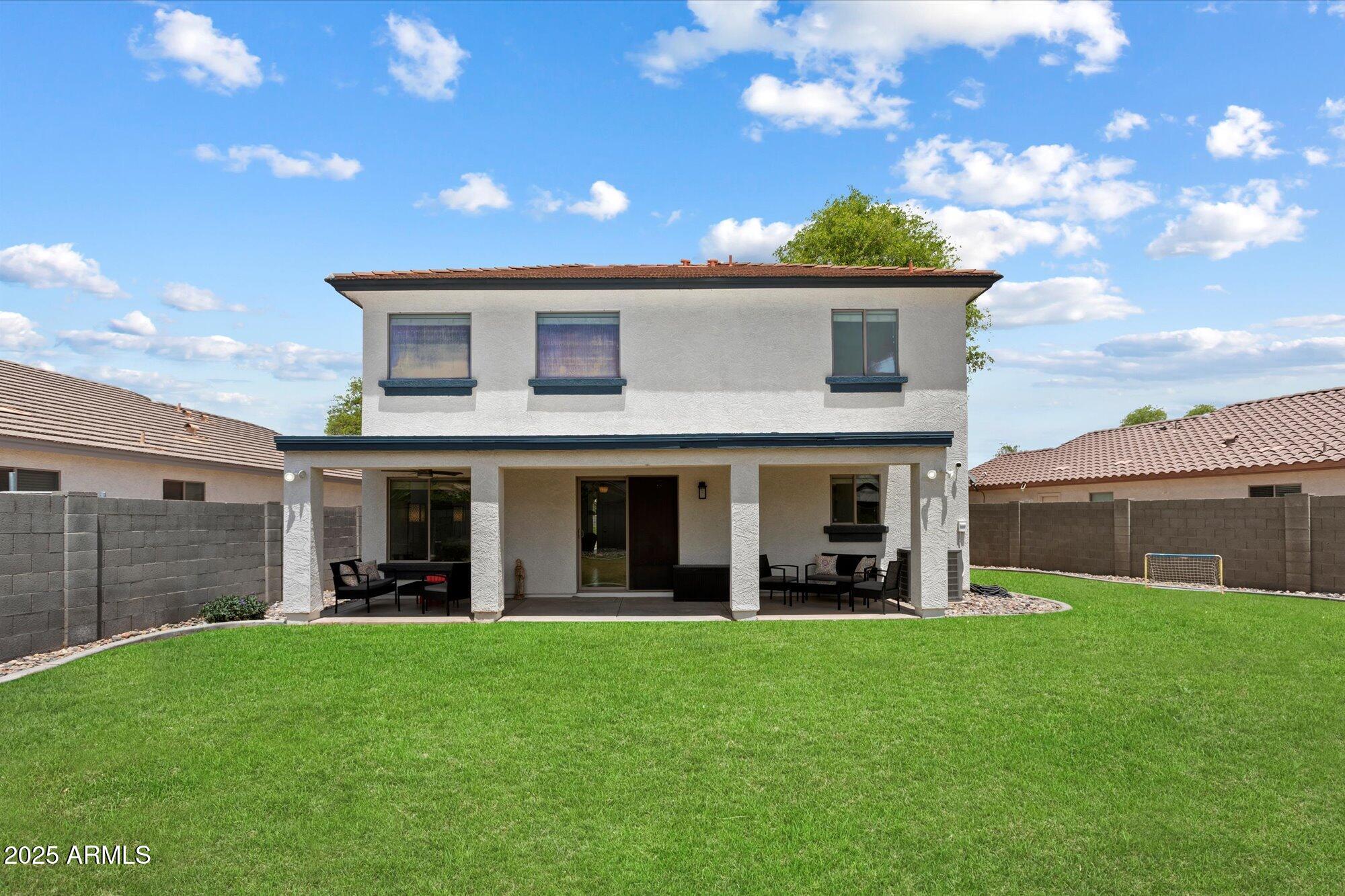 Surprise, Arizona 85388, United States, 4 Bedrooms Bedrooms, ,2 BathroomsBathrooms,Residential,Pending,140901