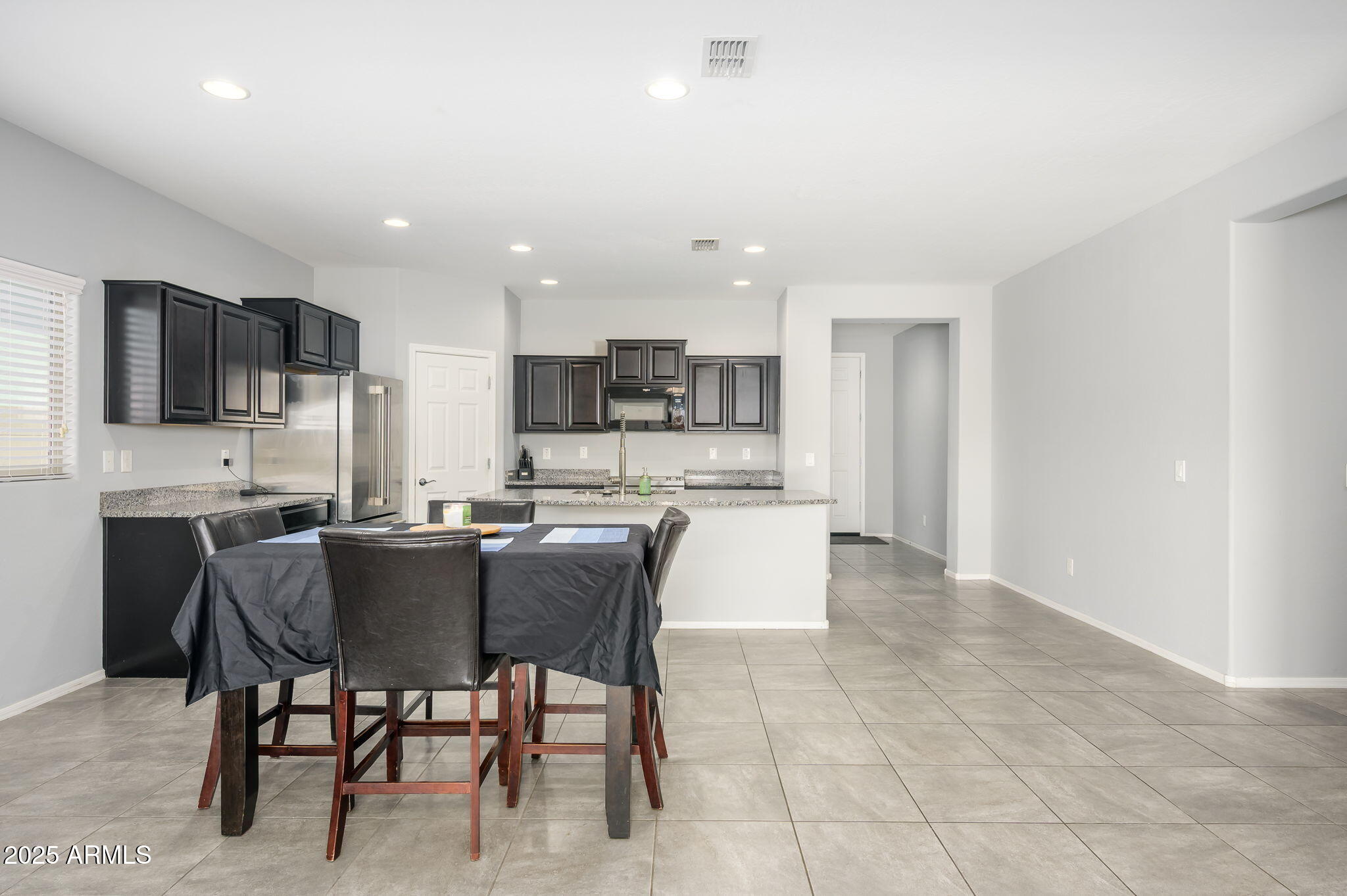 Homes 4 25951 W PIUTE Avenue