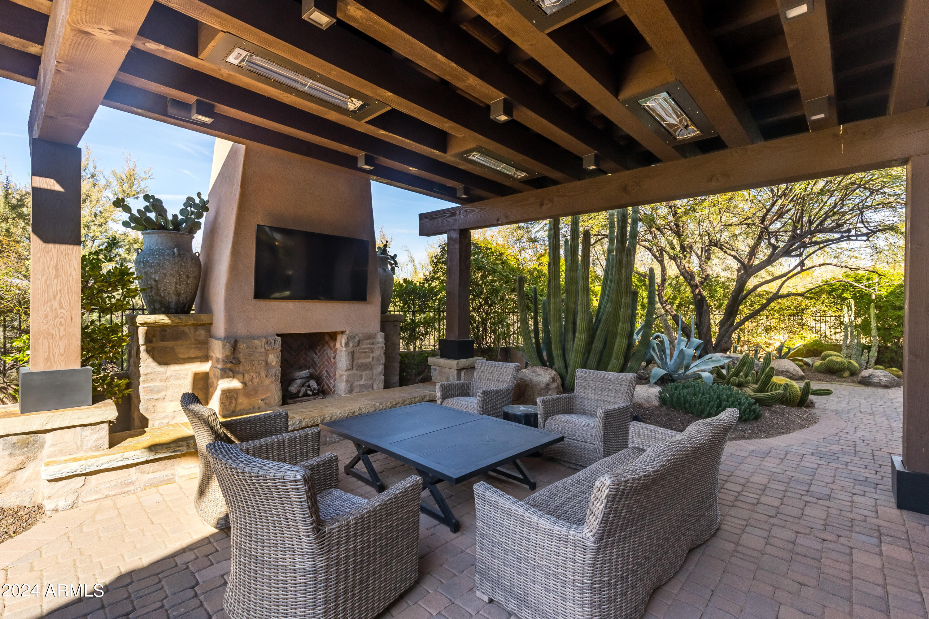 10010 E BLUE SKY Drive