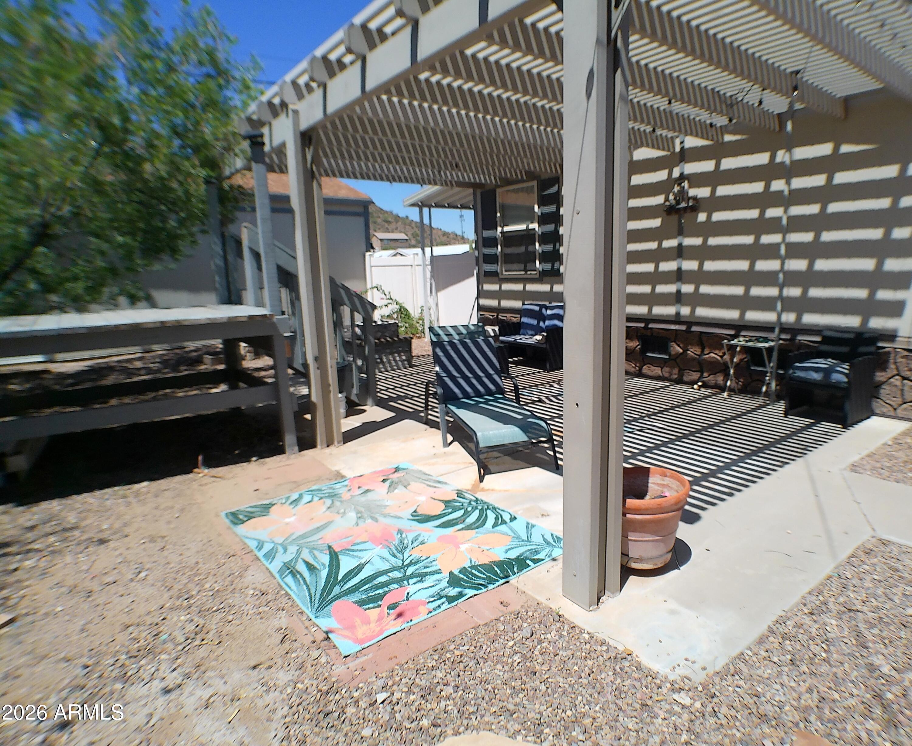 363 W MORRIS Drive