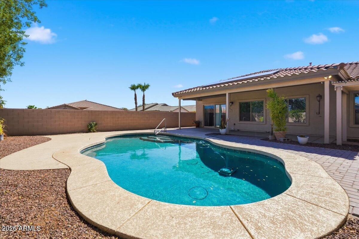 5107 N MOLITOR Court