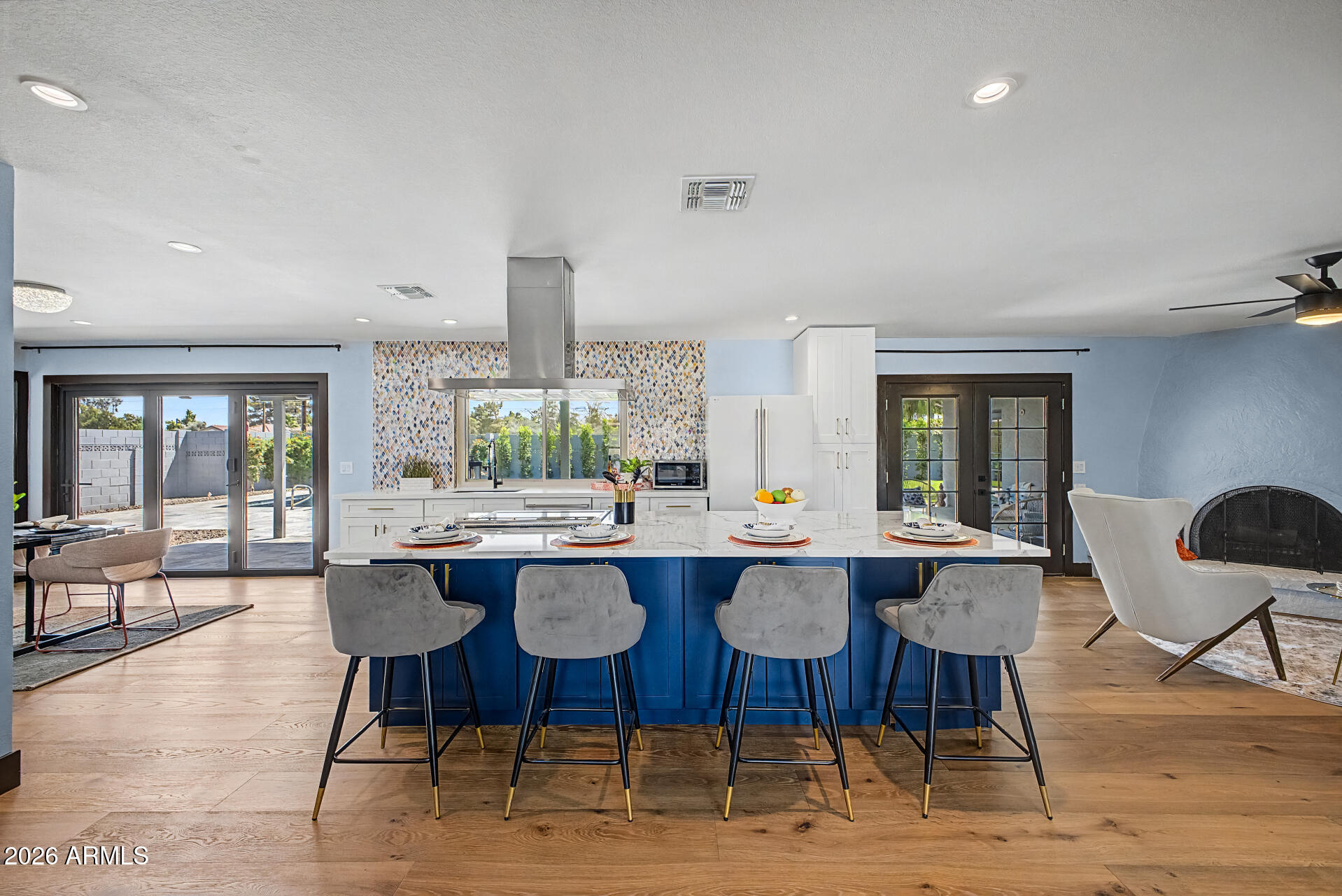 CENTURY NORTH - Residential