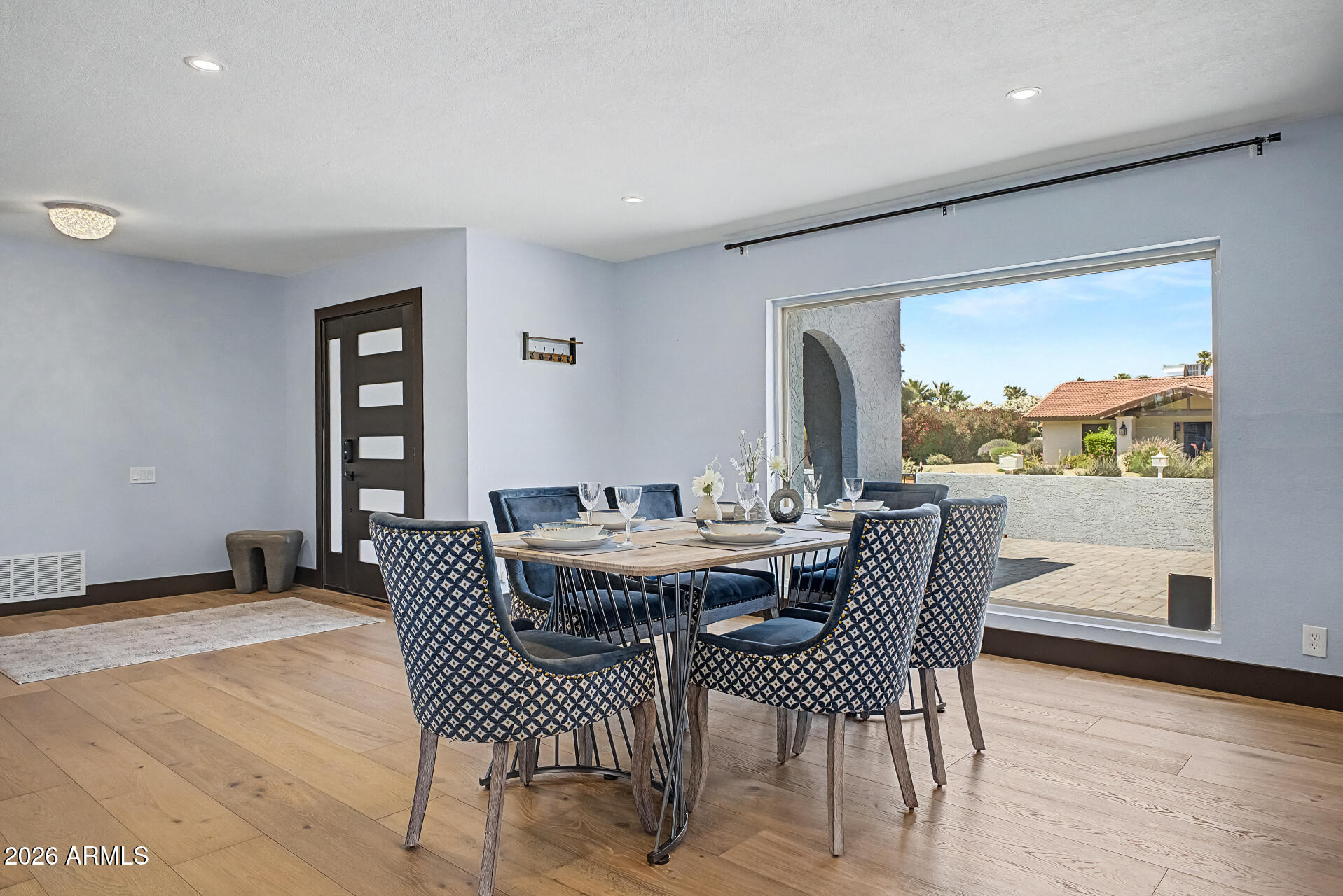 5633 E WETHERSFIELD Road