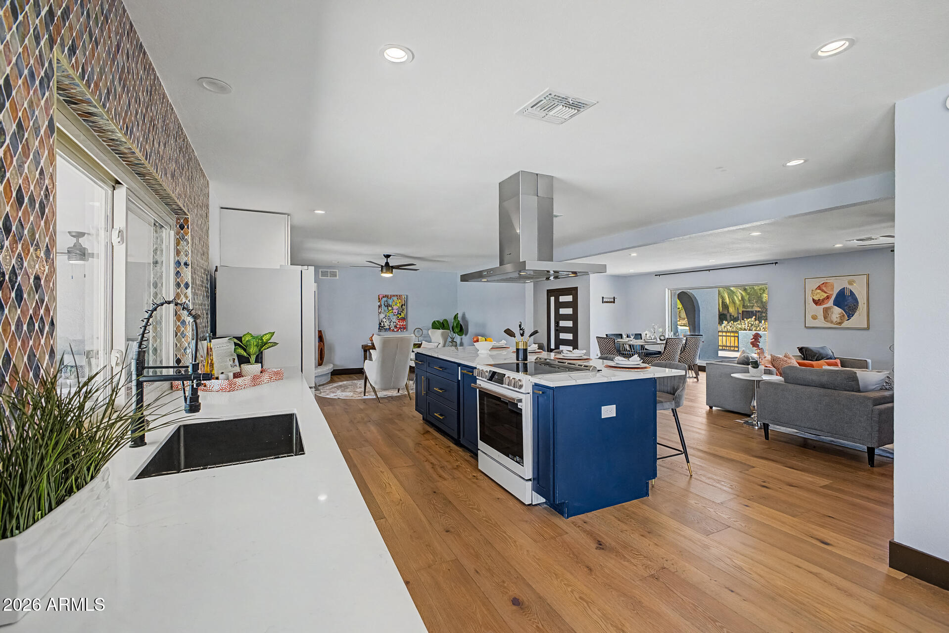 CENTURY NORTH - Residential