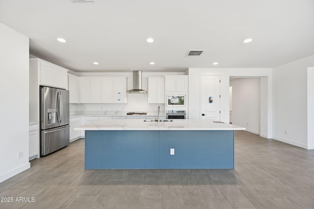 Photo of 5305 N 177th Lane, Litchfield Park, AZ 85340 (MLS # 6944482)