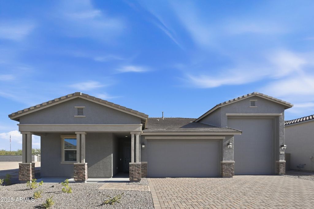 Photo of 5305 N 177th Lane, Litchfield Park, AZ 85340 (MLS # 6944482)