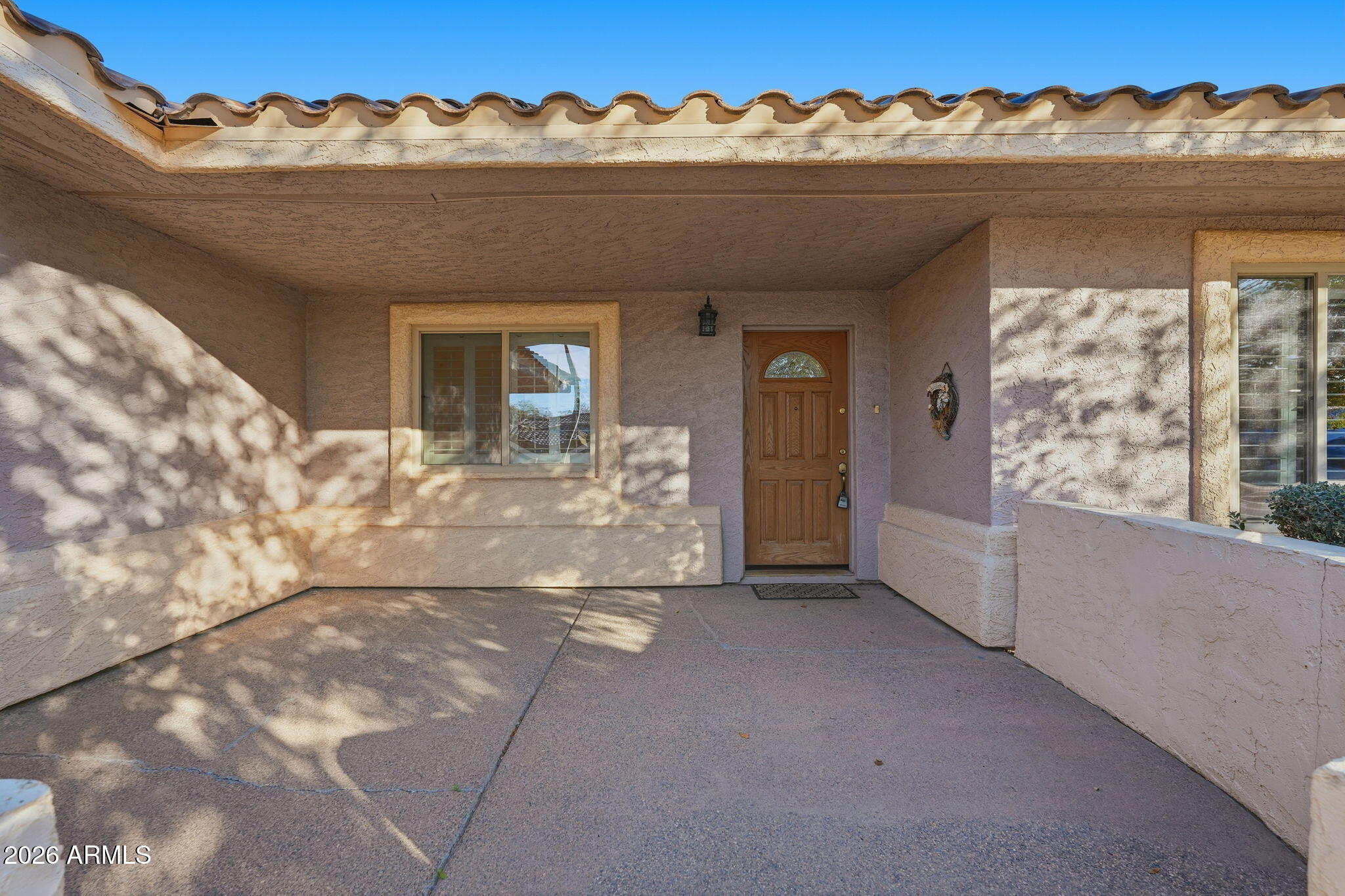 1112 E SHEPHERDS Way