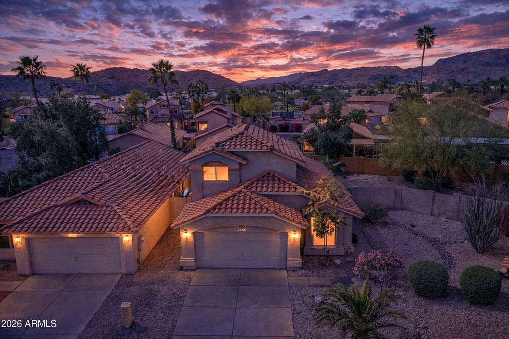 Photo of 2916 E Amber Ridge Way, Phoenix, AZ 85048 (MLS # 6998157)