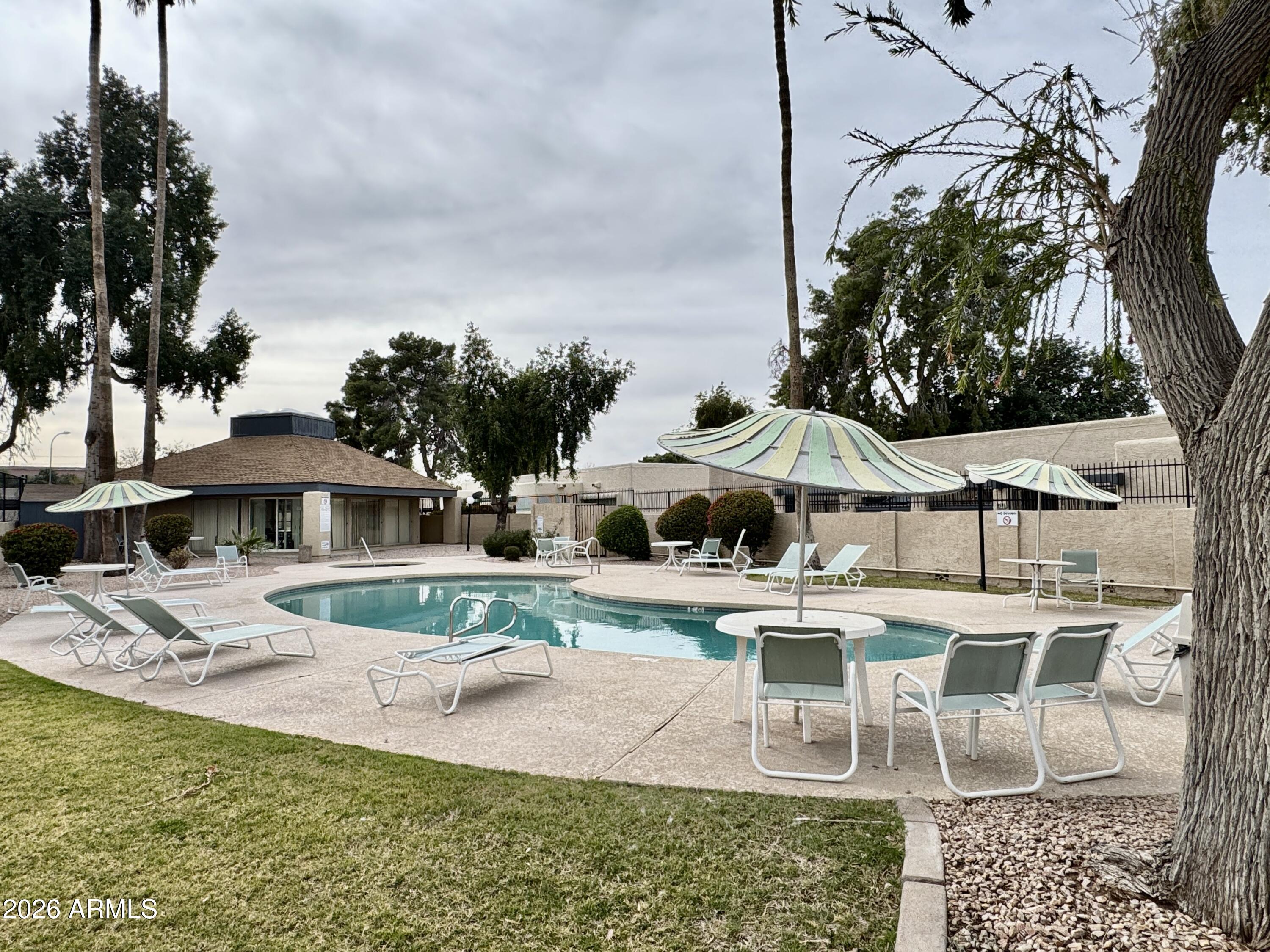 2450 E 5TH Street