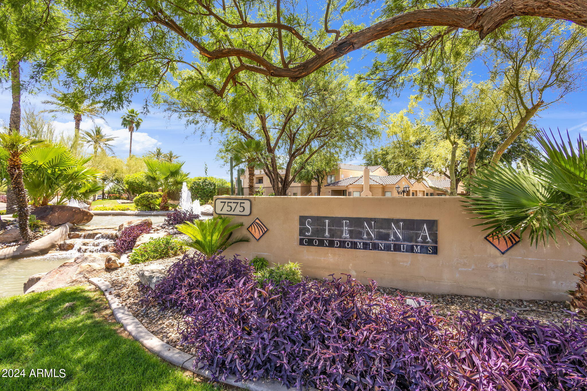 View Scottsdale, AZ 85250 condo