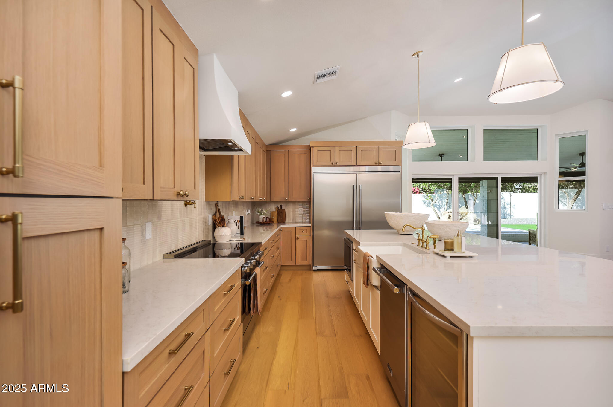 7716 W JOHN CABOT Road